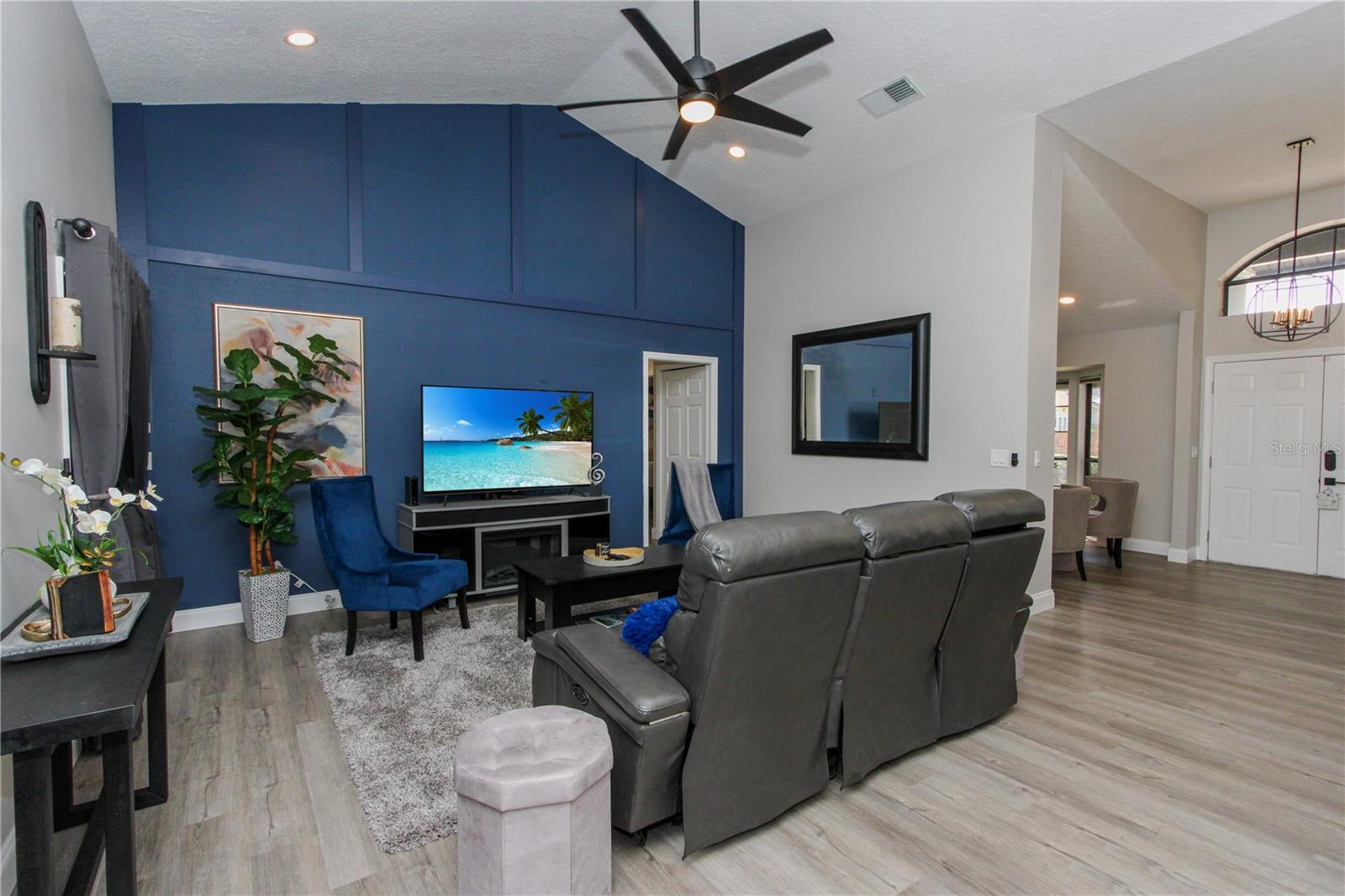 Image 19 of 44 For 4480 Gabriella Lane