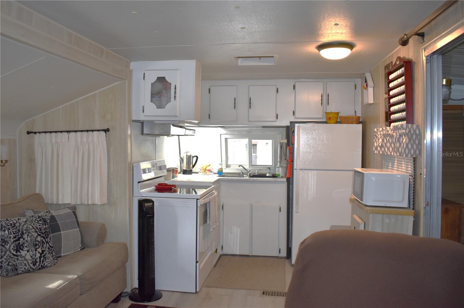 Image 8 of 17 For 9000 Us Hwy 192  52