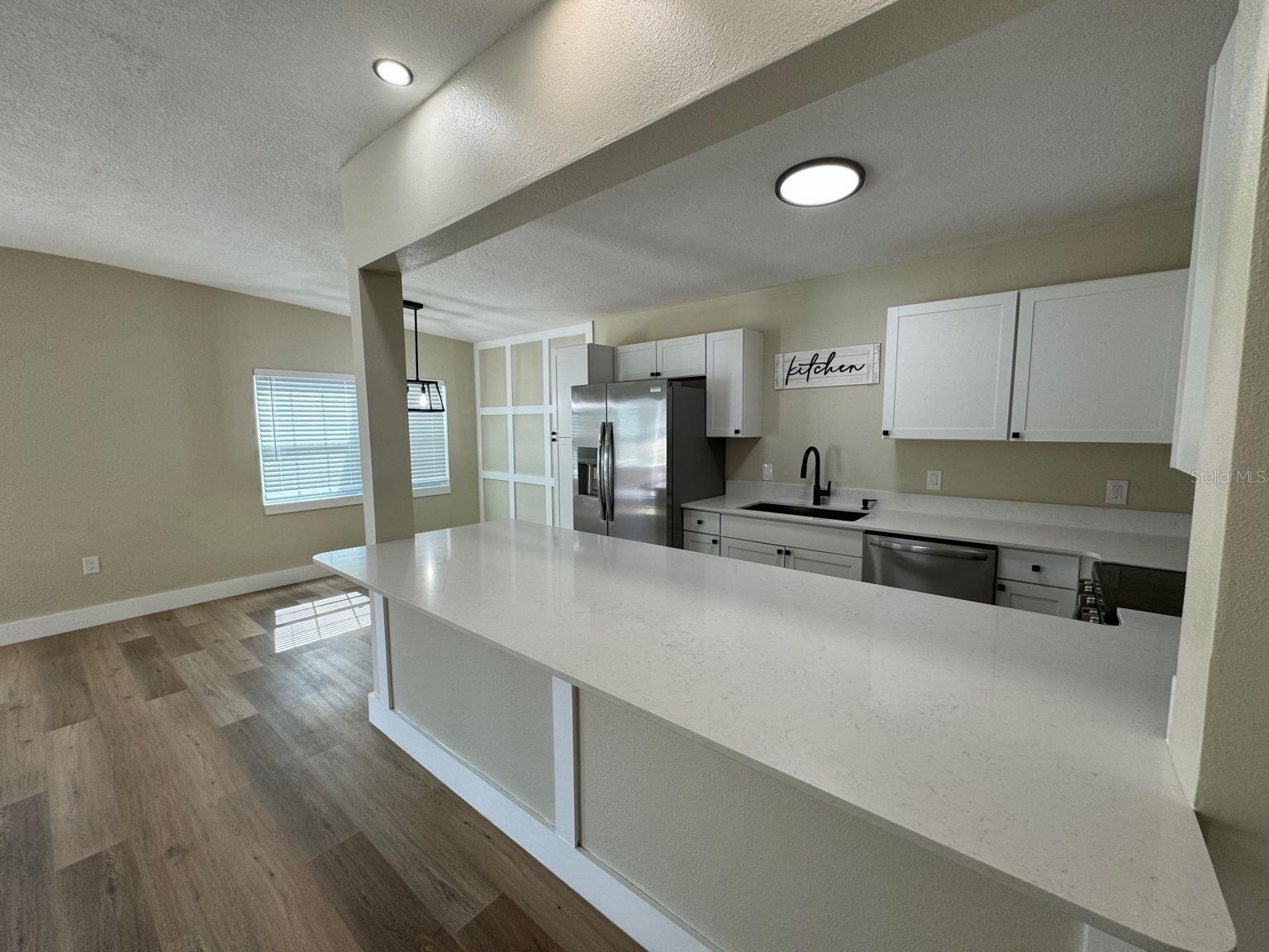 Image 4 of 9 For 3338 Ontario Avenue