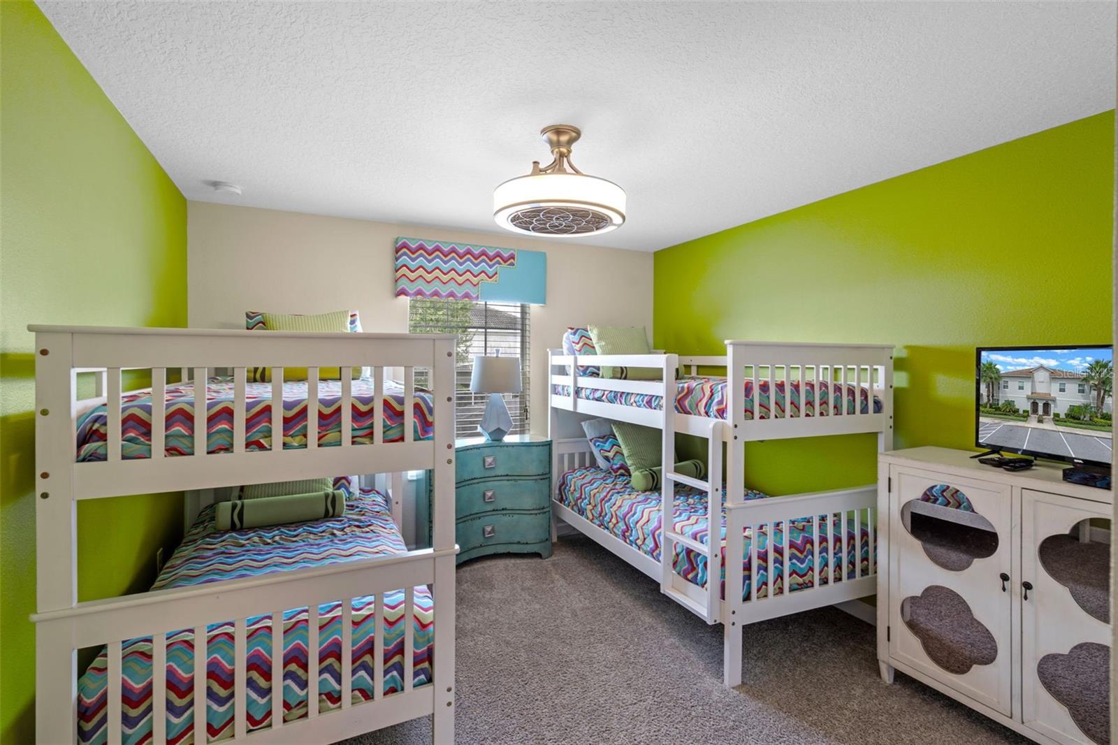 Image 21 of 52 For 9059 Dogleg Drive