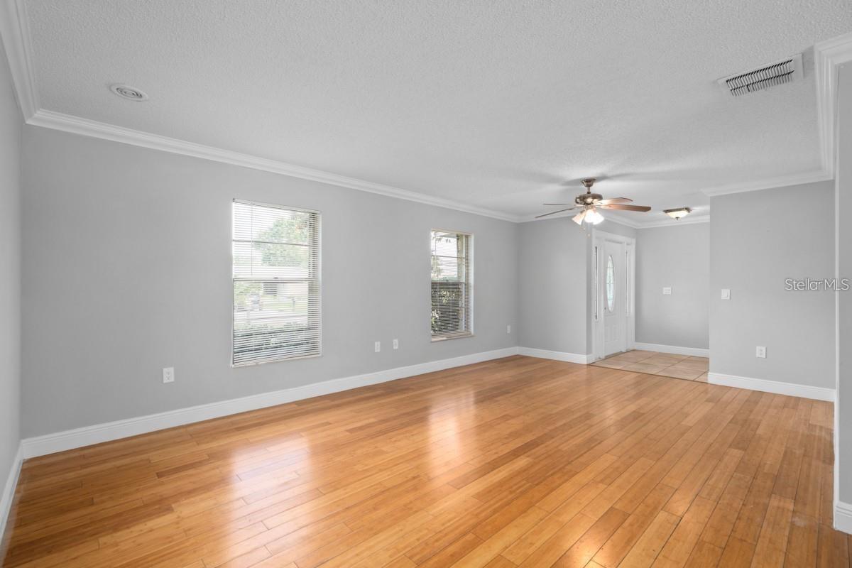 Image 14 of 24 For 6928 Sugarbush Drive