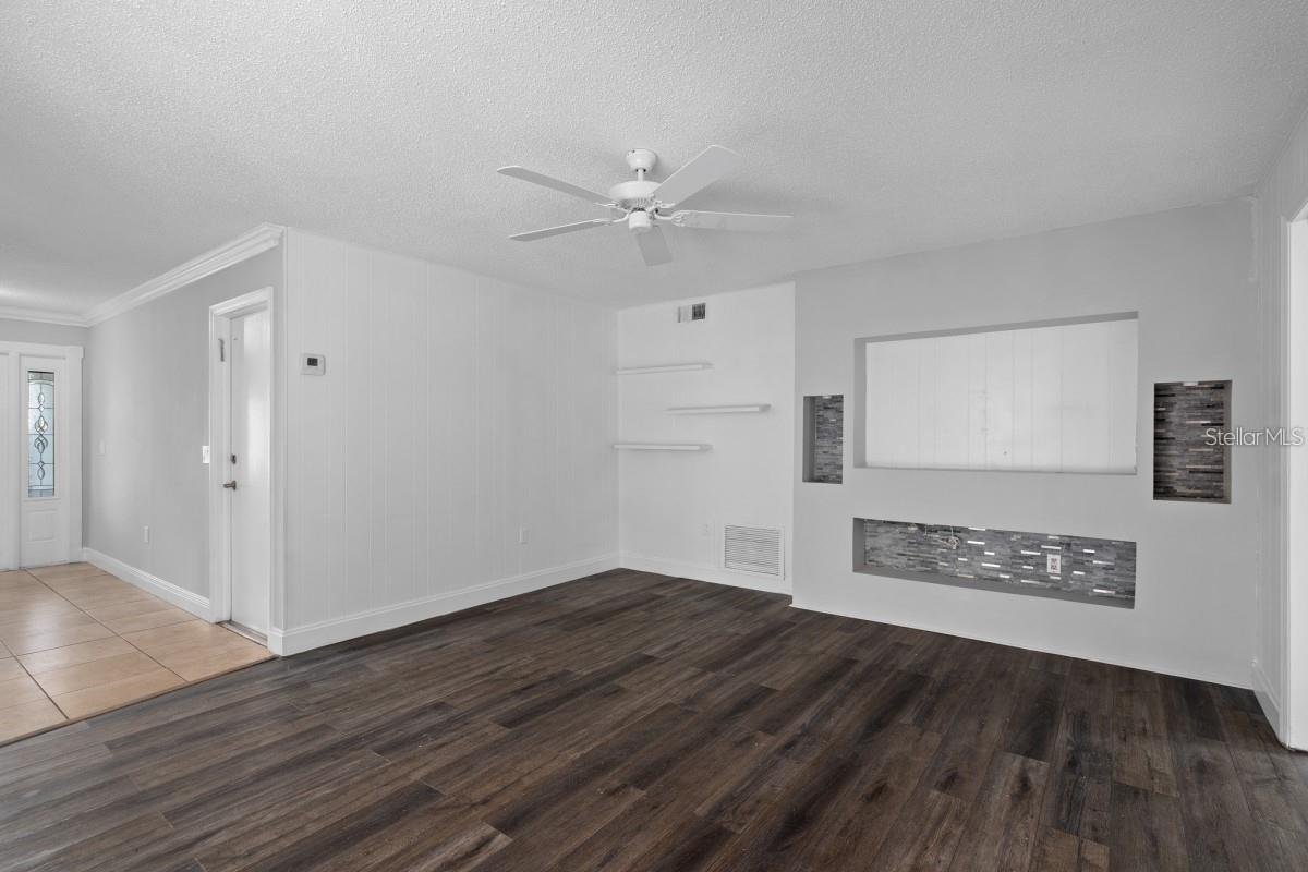 Image 9 of 24 For 6928 Sugarbush Drive