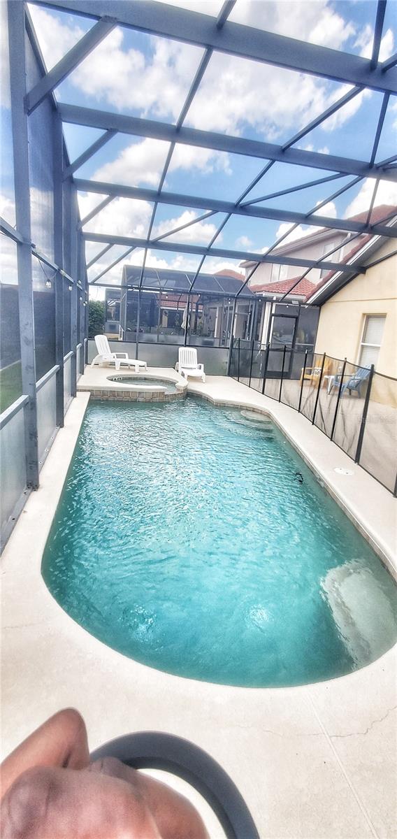 Image 18 of 25 For 525 Paloma Drive