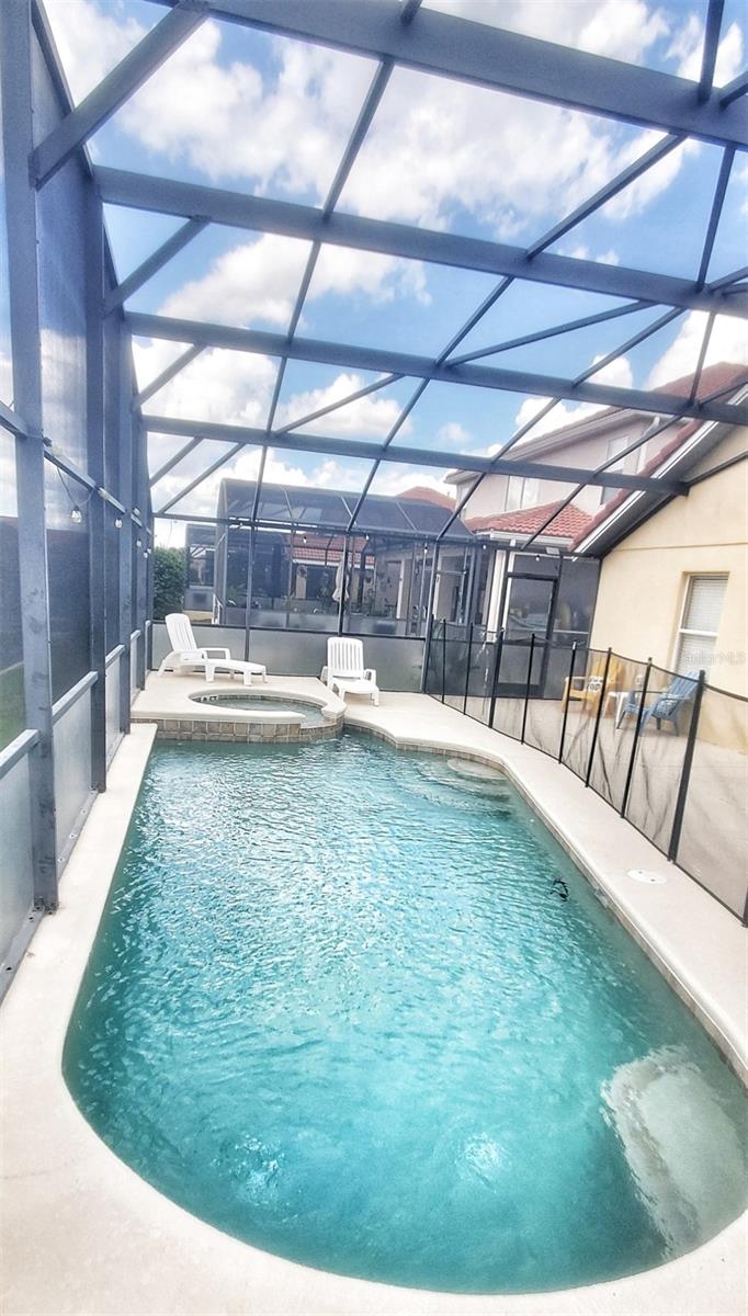 Image 22 of 25 For 525 Paloma Drive