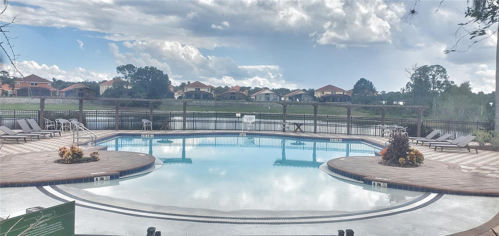 Image 23 of 25 For 525 Paloma Drive