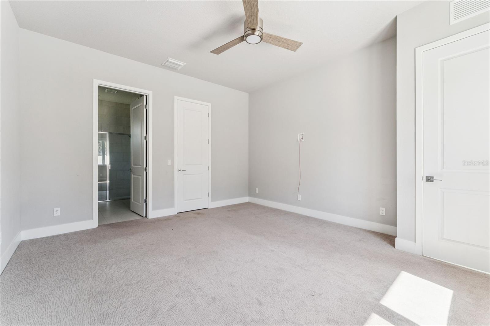 Image 18 of 29 For 7760 Sandy Ridge Drive 112