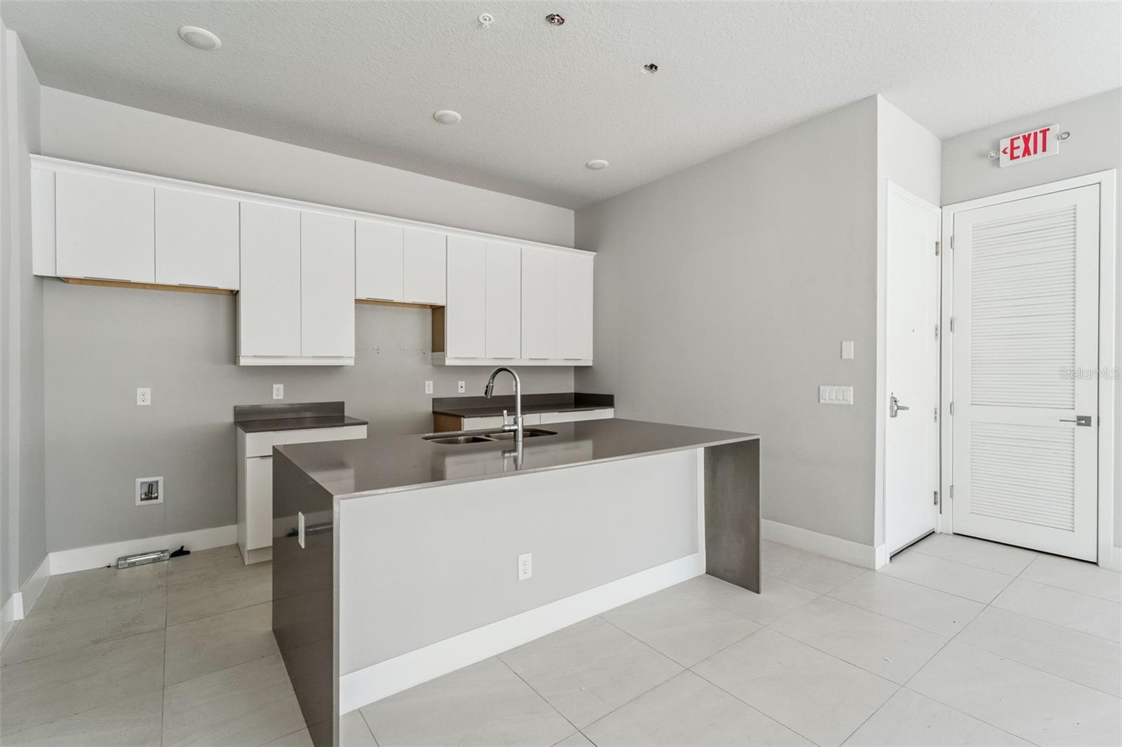 Image 6 of 29 For 7760 Sandy Ridge Drive 112