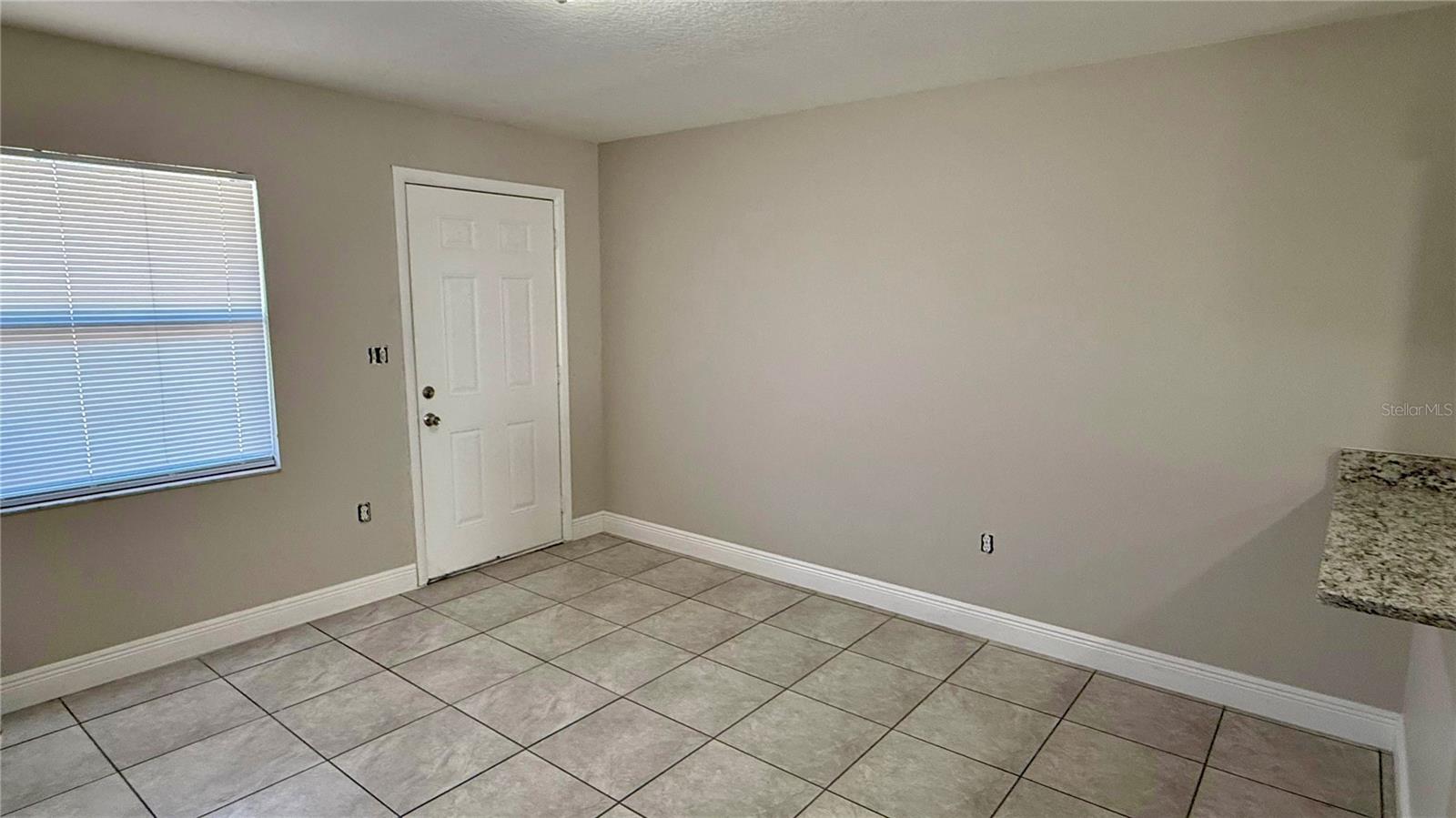 Image 10 of 10 For 979 Berkley Road 3