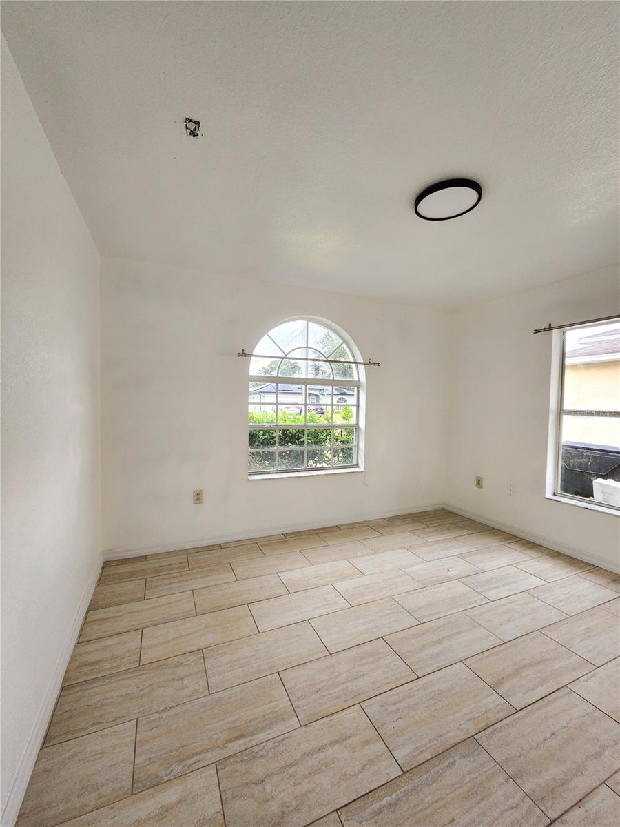 Image 7 of 16 For 796 Squirrel Court