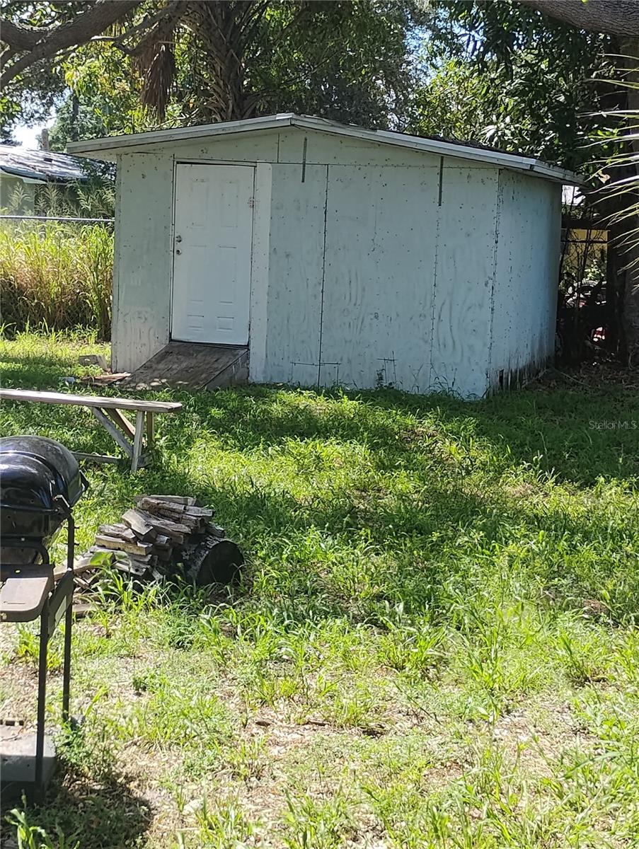 Image 3 of 9 For 619 9th Street