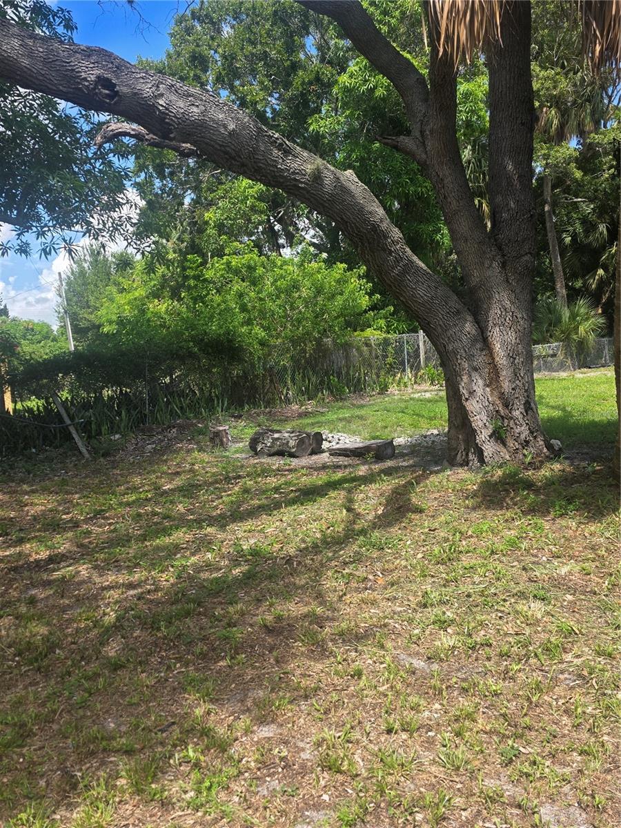 Image 8 of 9 For 619 9th Street