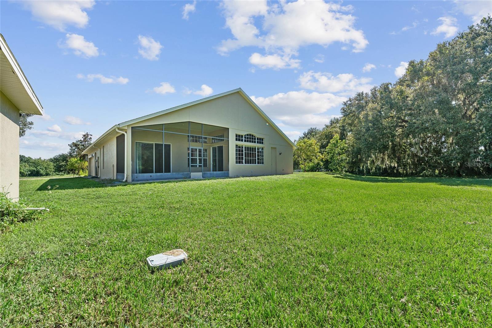 Image 31 of 38 For 3330 Earle Court