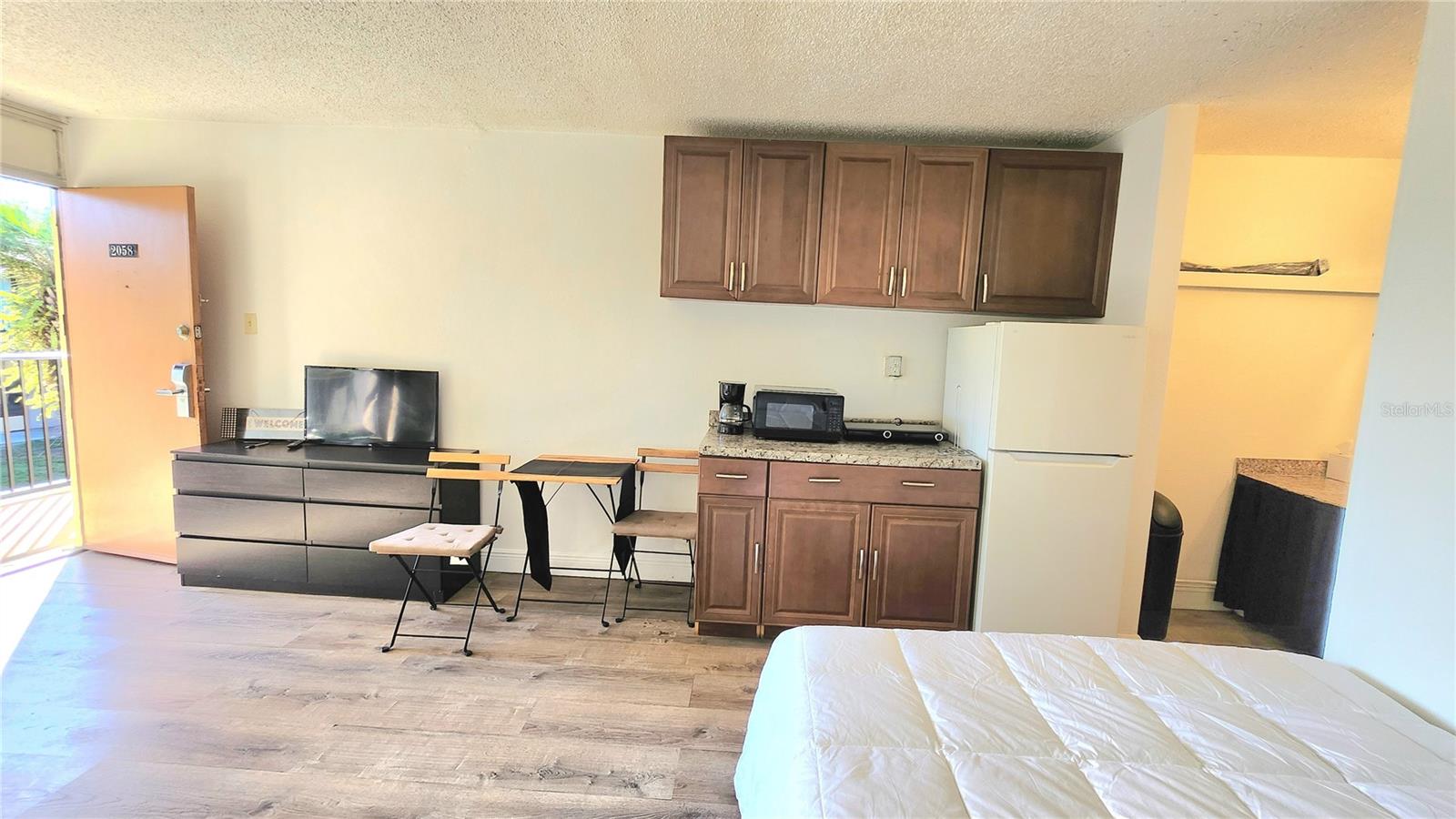Image 6 of 29 For 7900 Orange Blossom Trail 2058