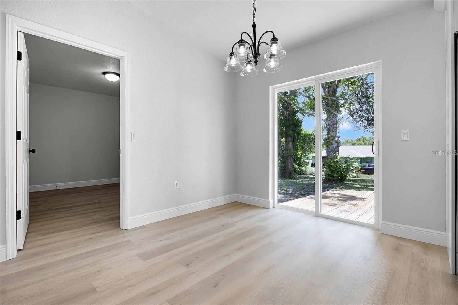Image 4 of 8 For 245 Ricklynn Avenue