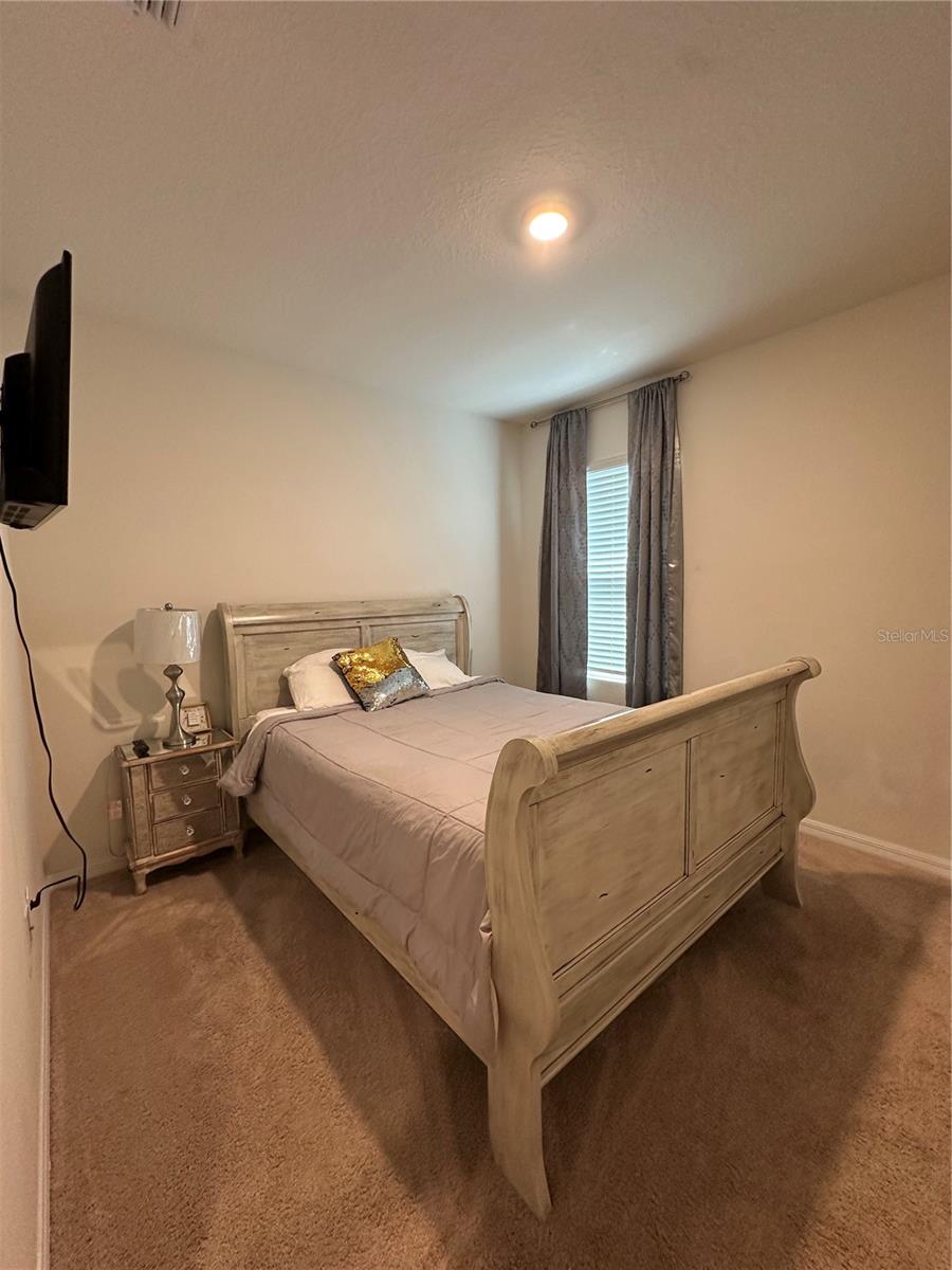 Image 10 of 22 For 1989 Egret Meadows Avenue