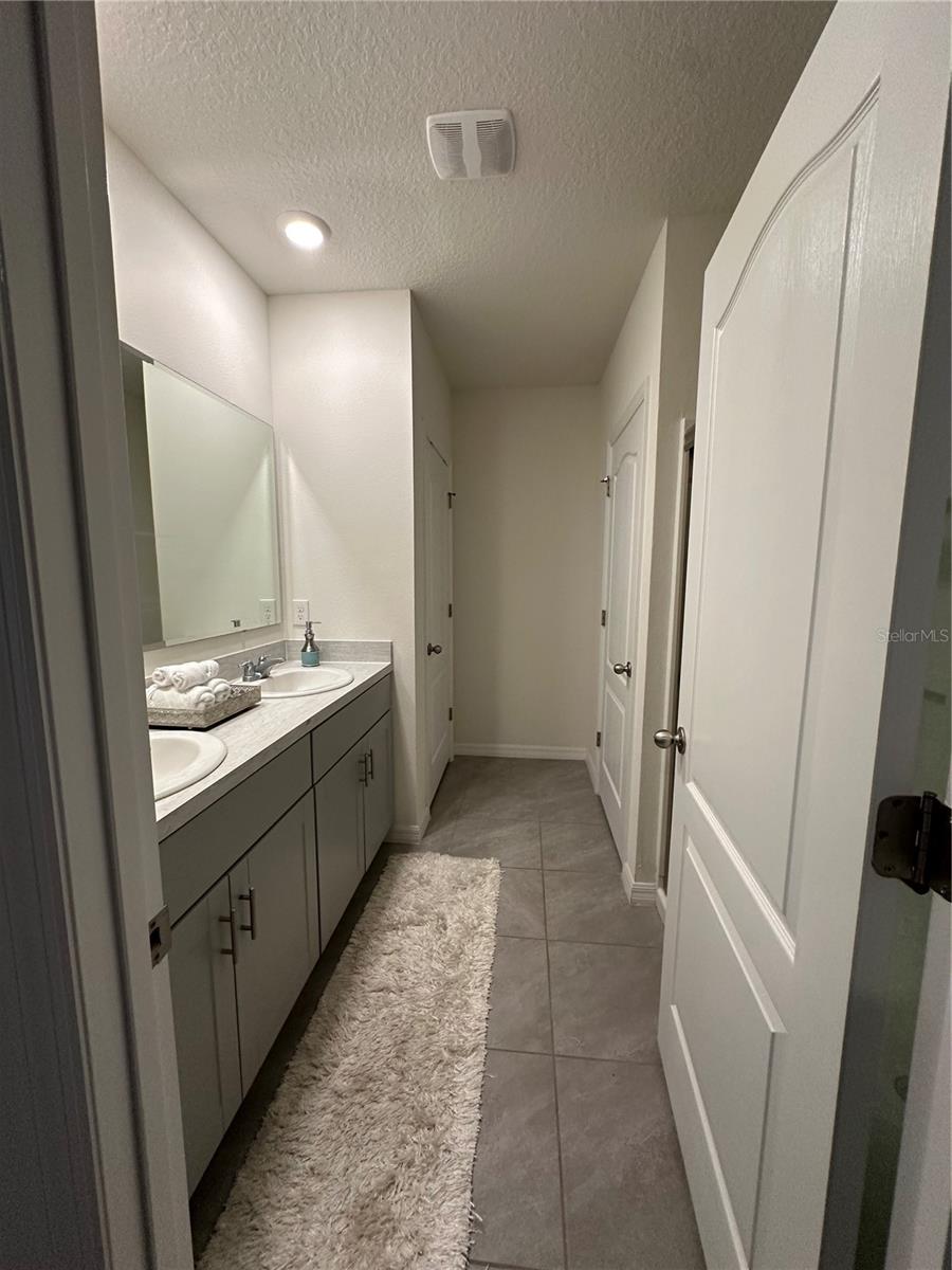 Image 13 of 22 For 1989 Egret Meadows Avenue