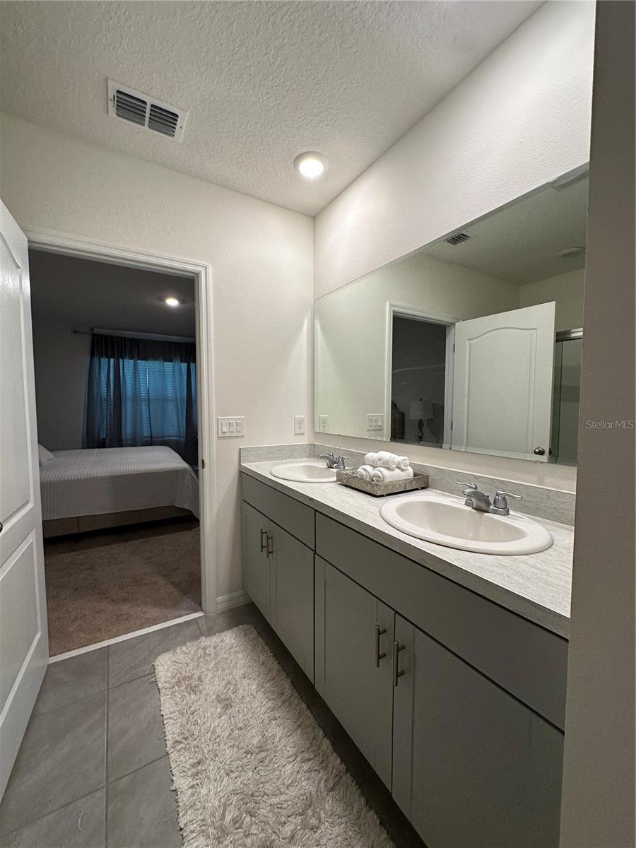 Image 14 of 22 For 1989 Egret Meadows Avenue