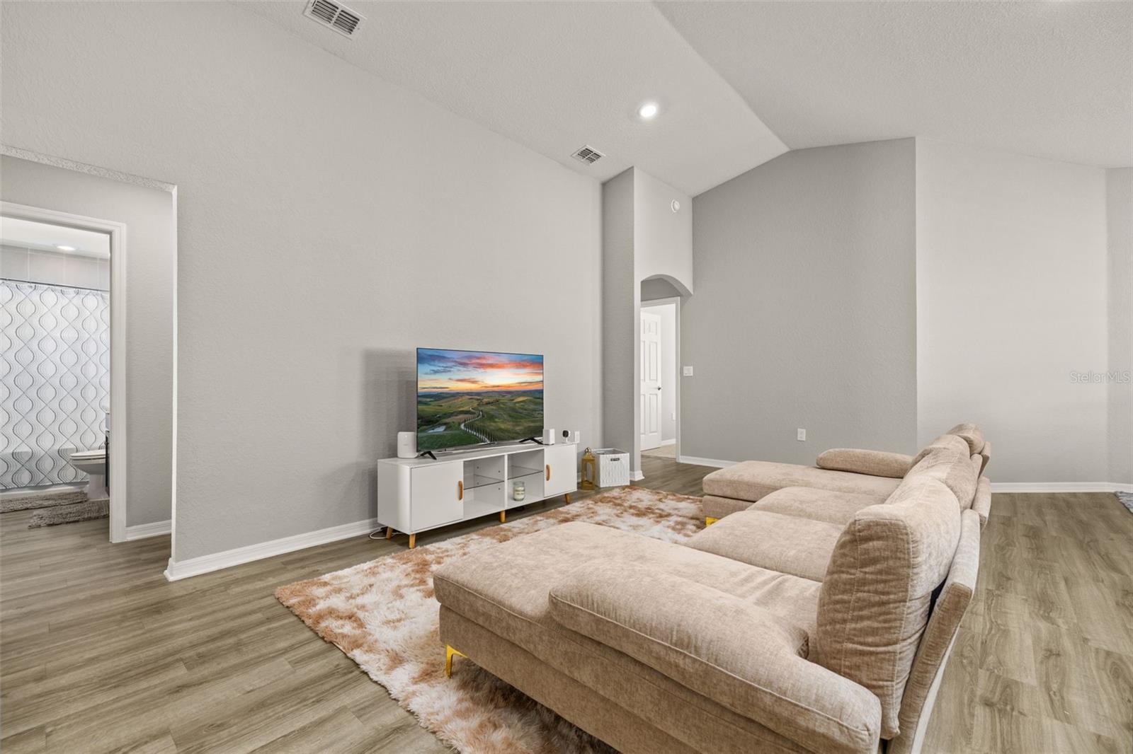 Image 17 of 64 For 1750 Daystar Drive