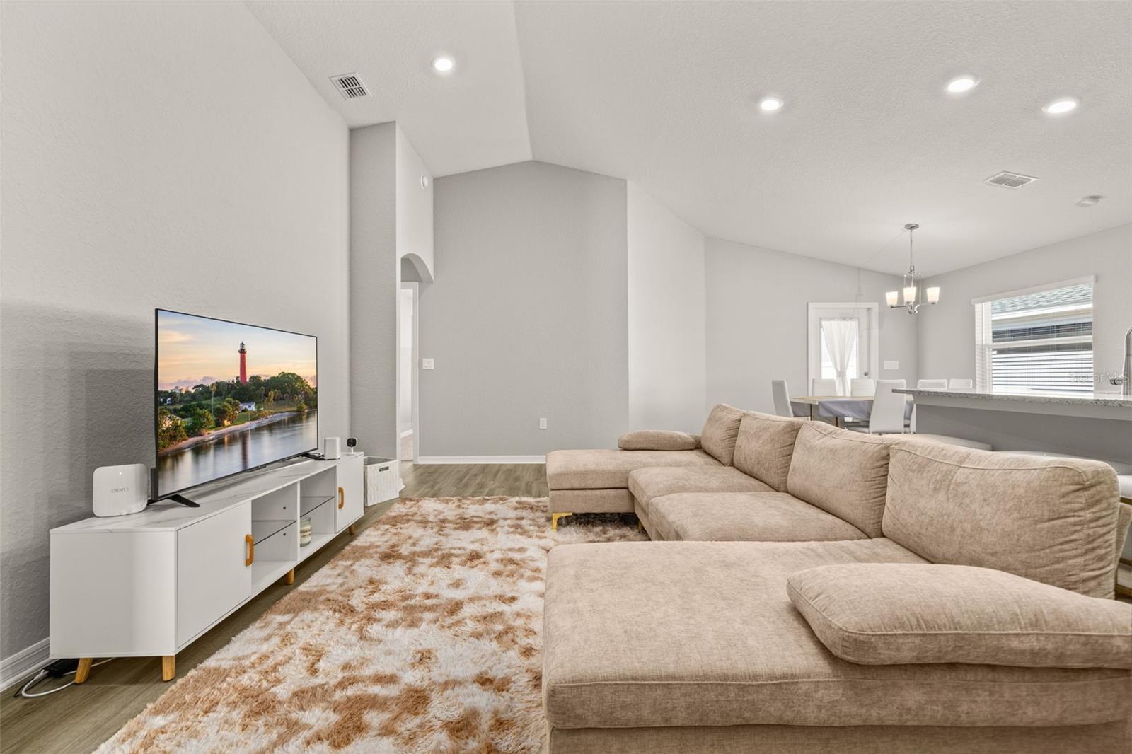 Image 18 of 64 For 1750 Daystar Drive