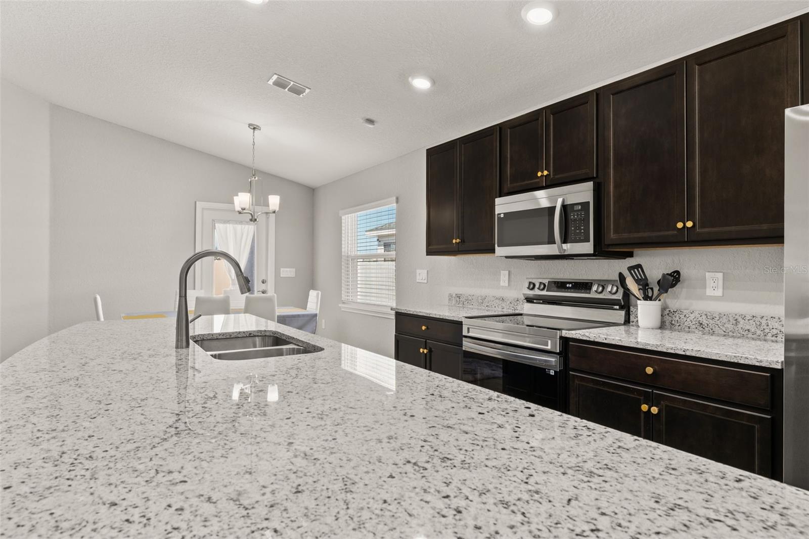 Image 24 of 64 For 1750 Daystar Drive