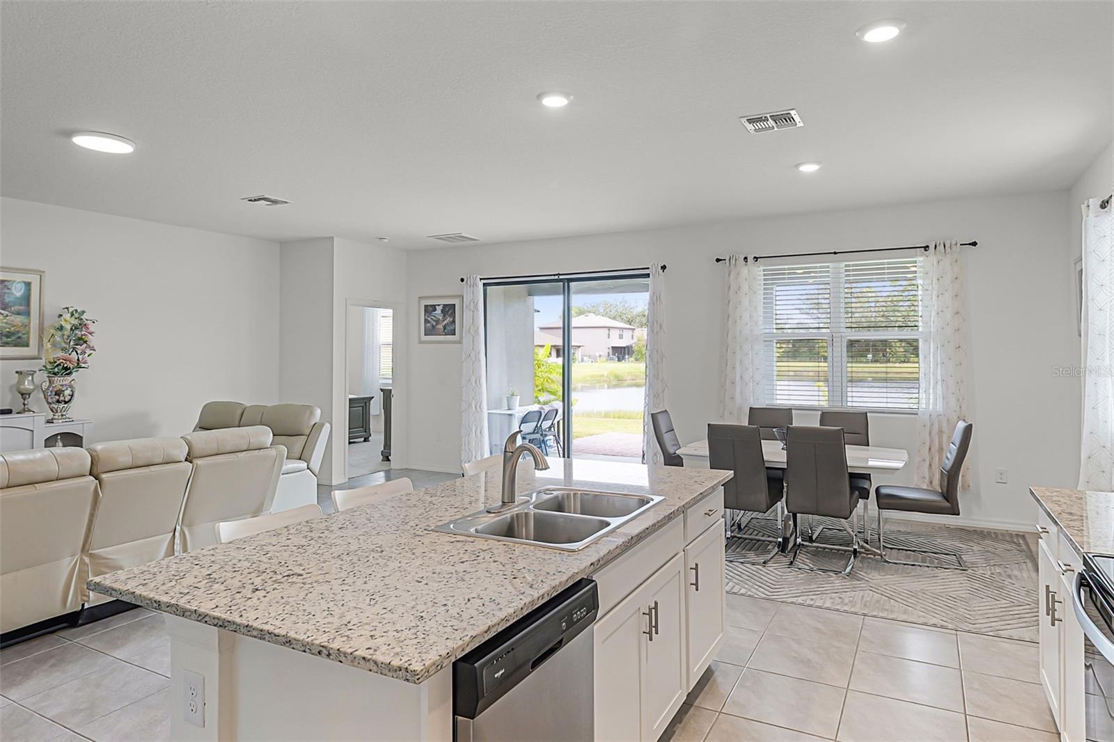 Image 10 of 39 For 2193 Capital Drive Se