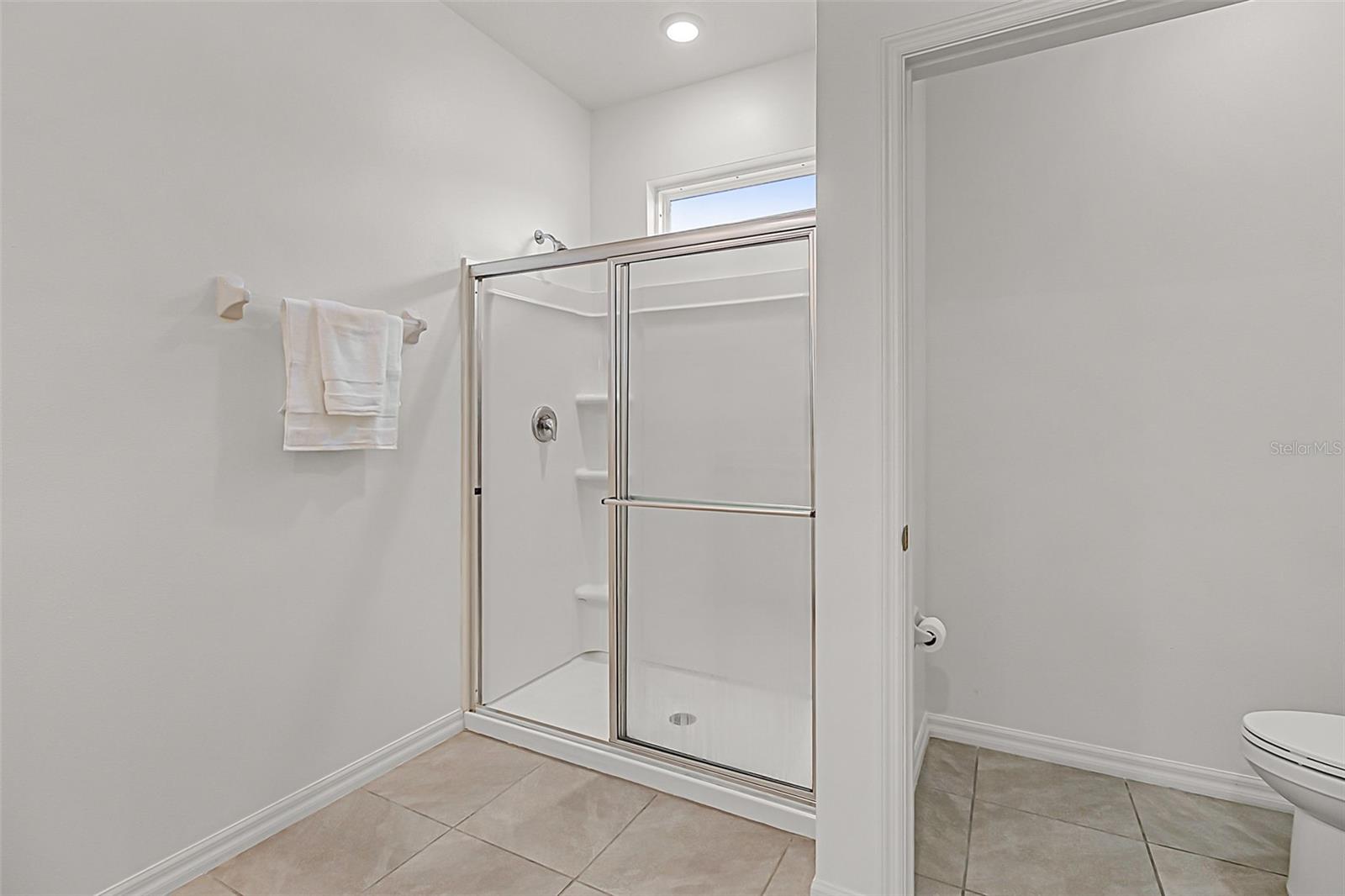 Image 13 of 39 For 2193 Capital Drive Se