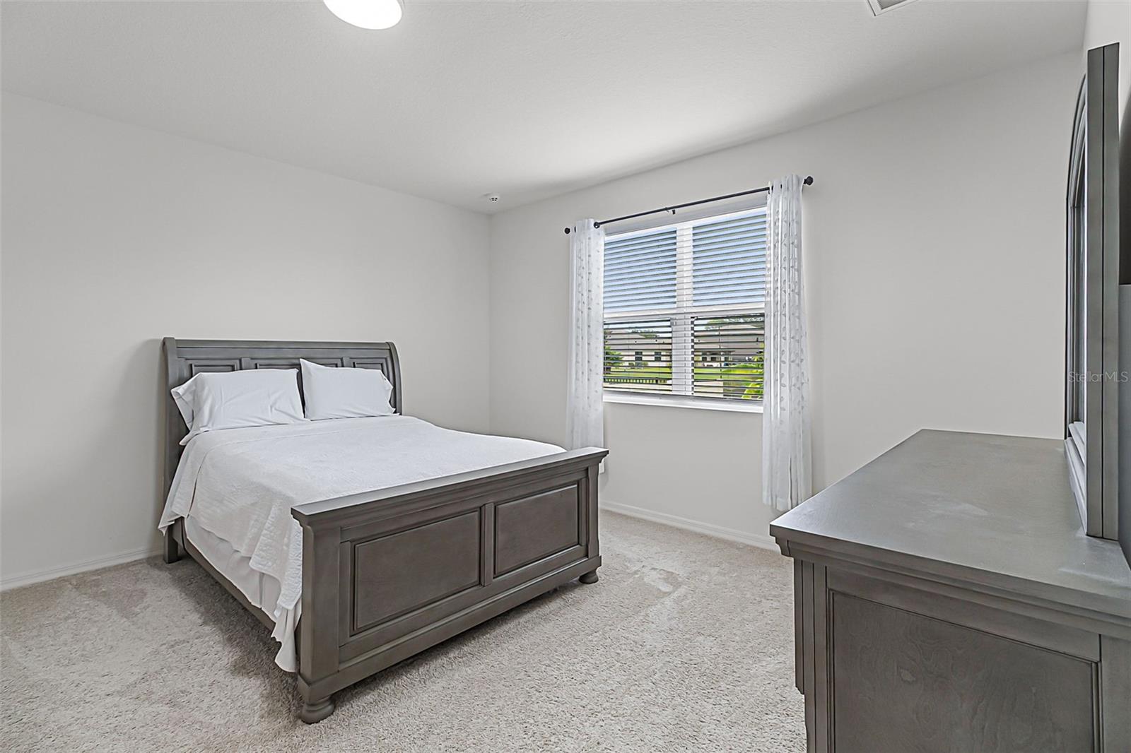 Image 16 of 39 For 2193 Capital Drive Se