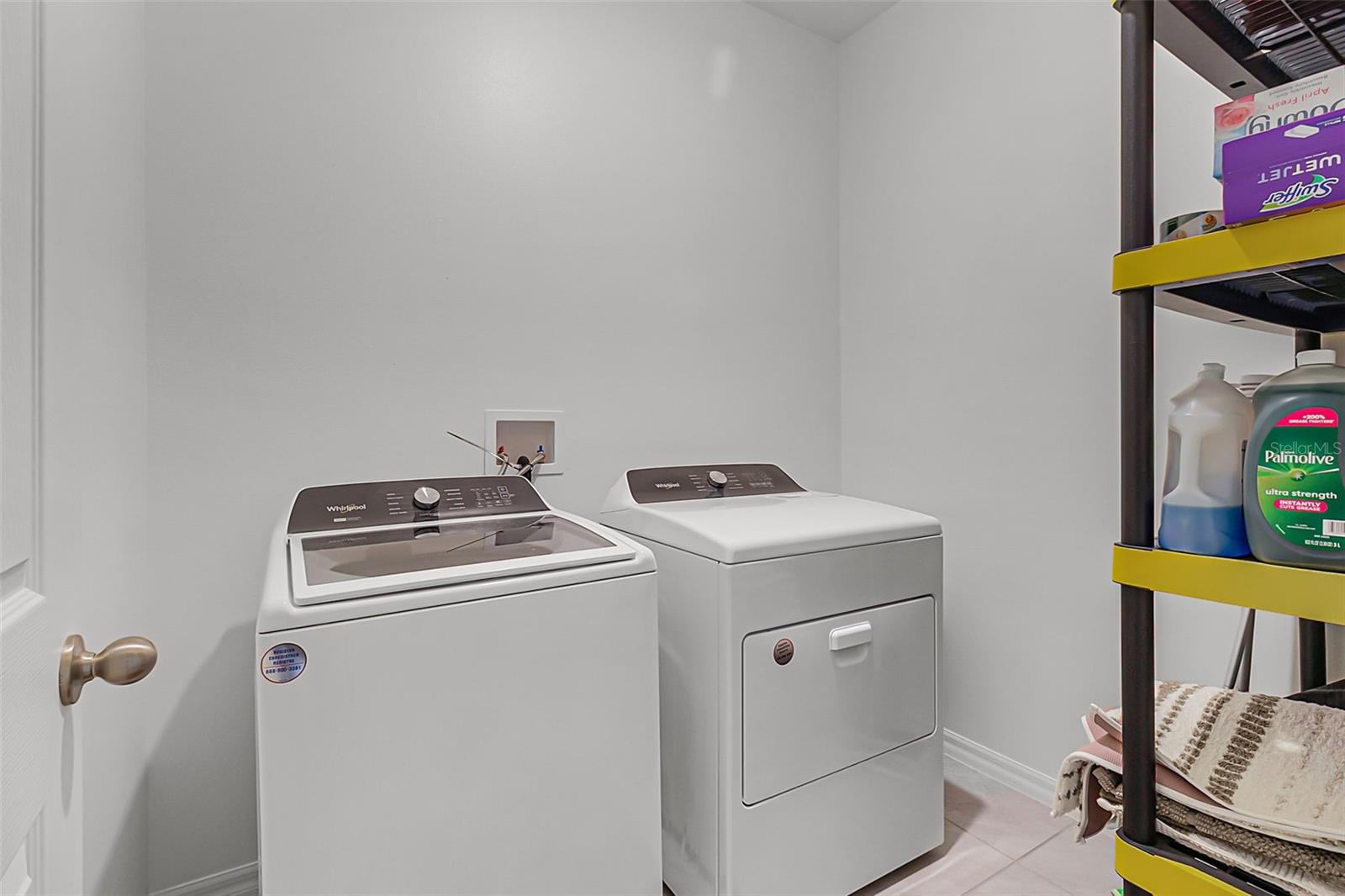 Image 23 of 39 For 2193 Capital Drive Se