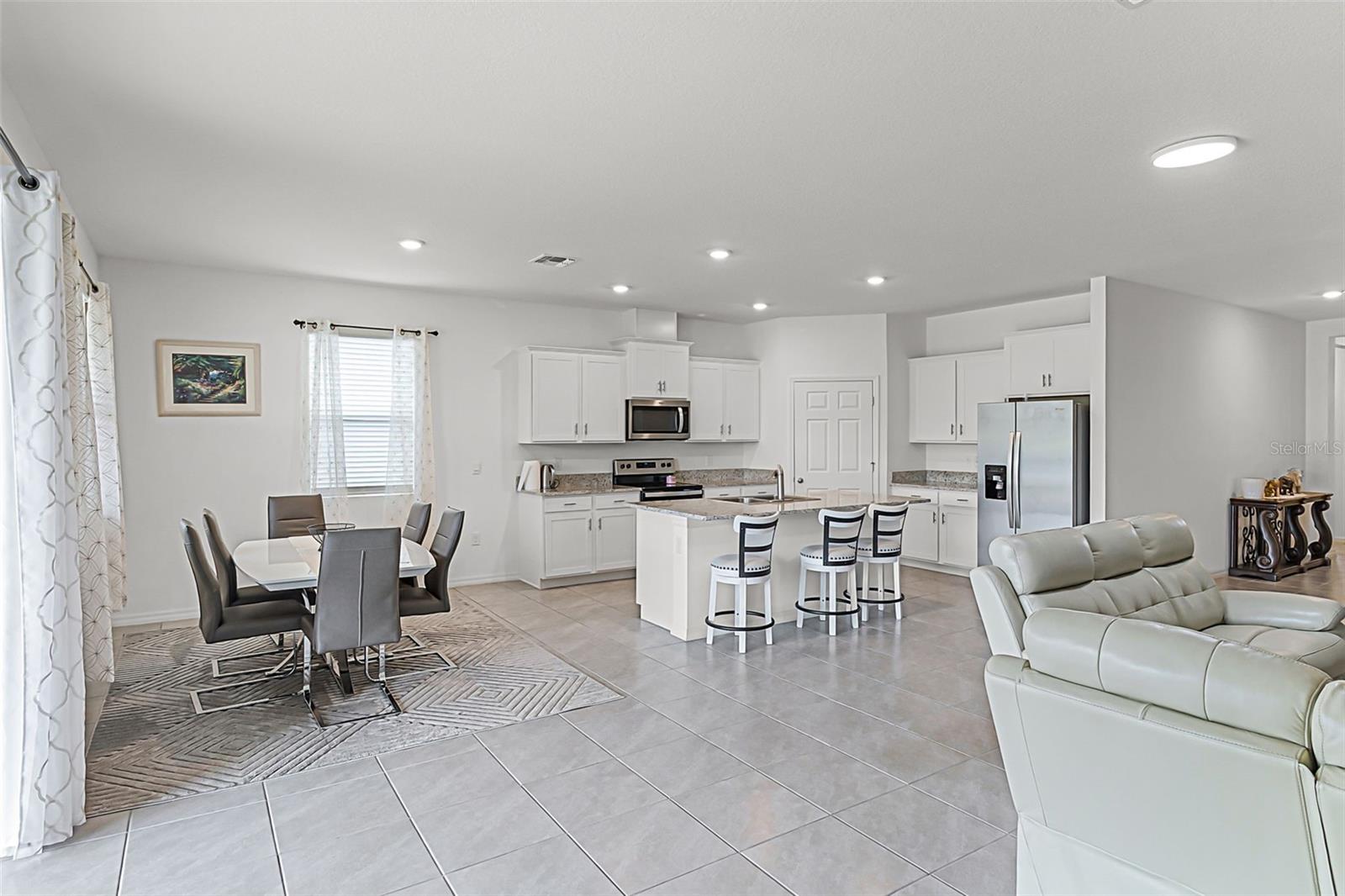 Image 7 of 39 For 2193 Capital Drive Se