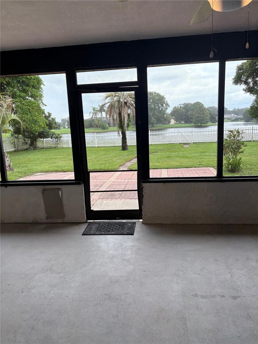 Image 20 of 44 For 1671 Anorada Boulevard