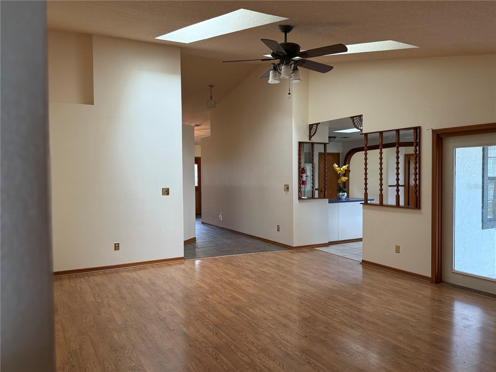 Image 24 of 44 For 1671 Anorada Boulevard