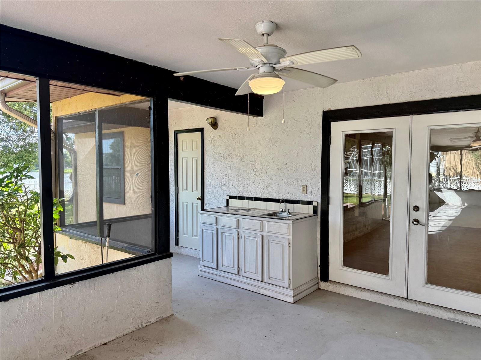 Image 32 of 44 For 1671 Anorada Boulevard