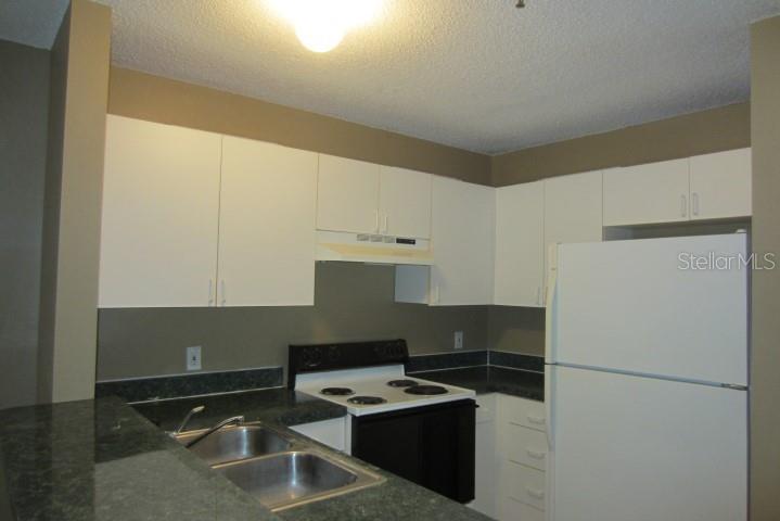 Image 4 of 13 For 1671 Anorada Boulevard