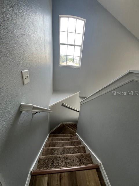 Image 29 of 32 For 355 Sonja Circle