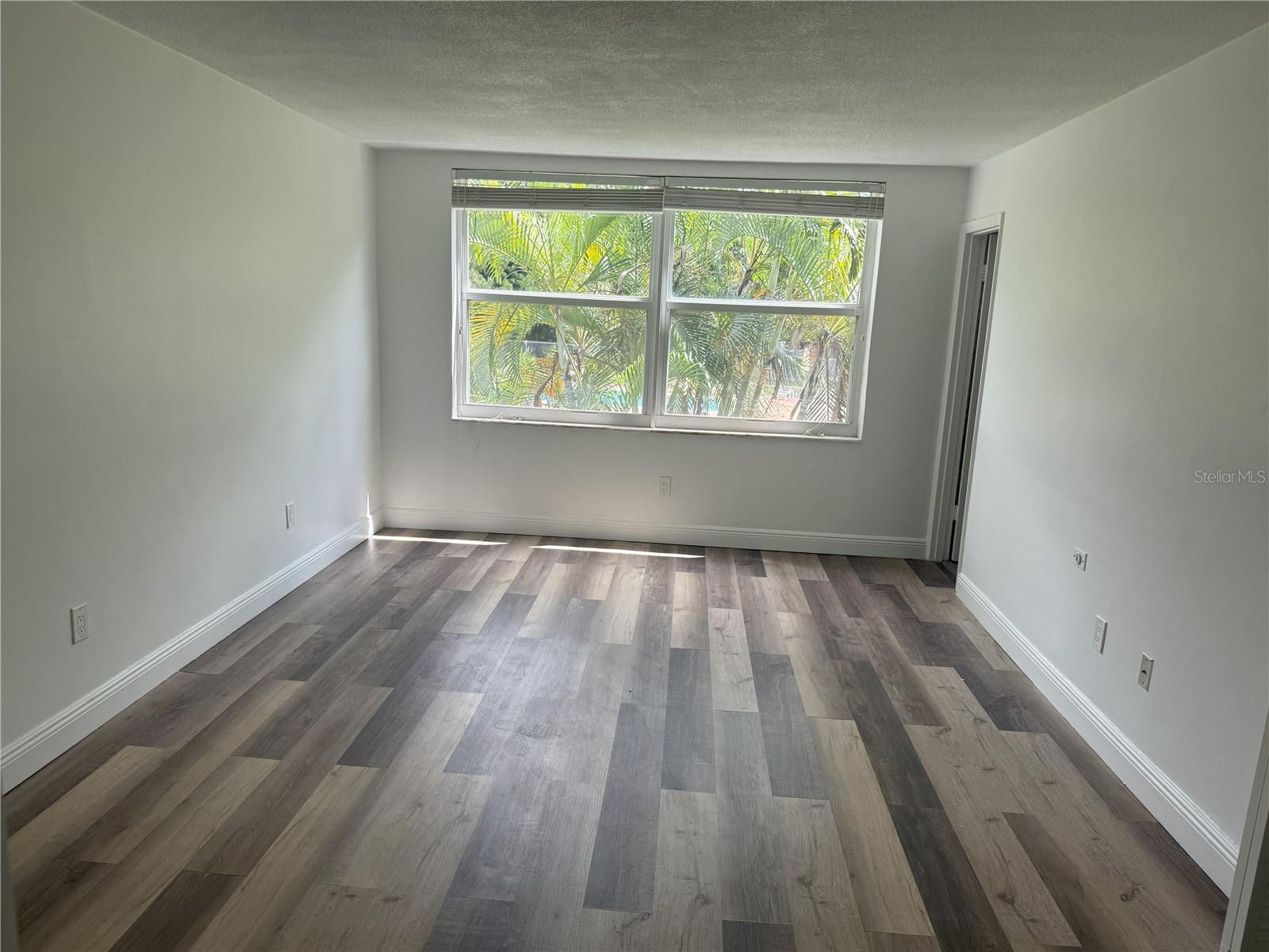 Image 10 of 16 For 1601 191st Street B205