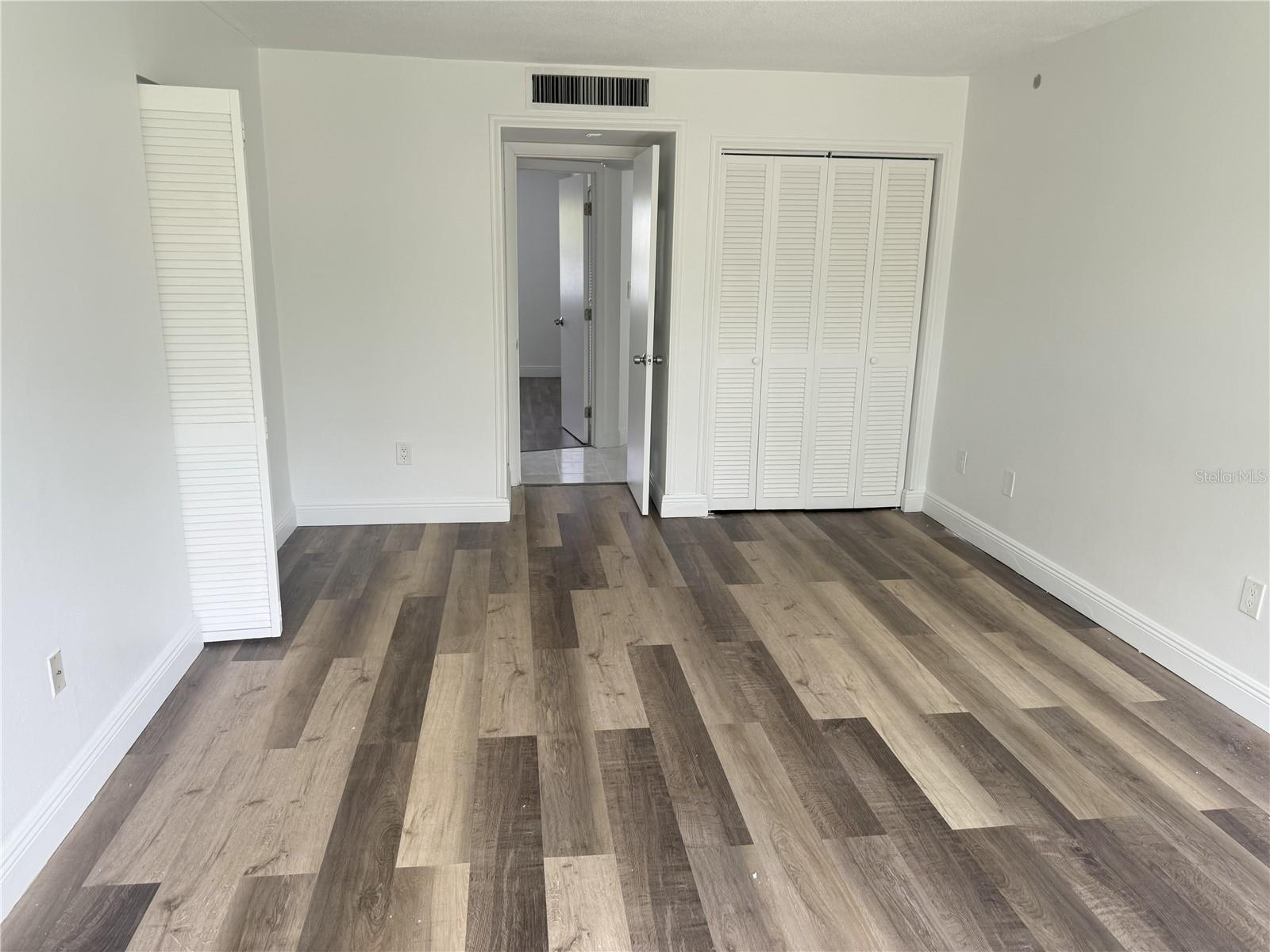 Image 11 of 16 For 1601 191st Street B205
