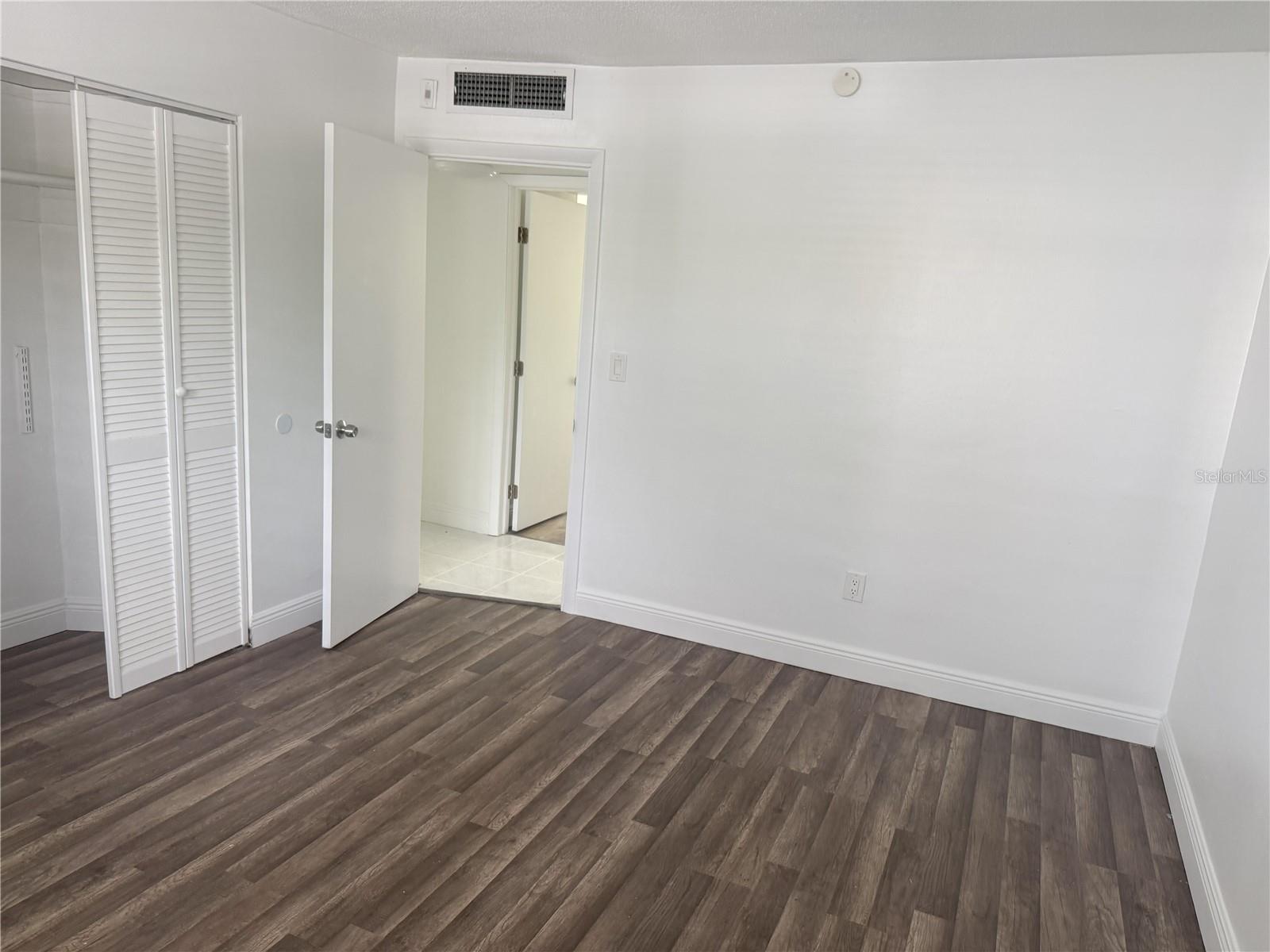 Image 14 of 16 For 1601 191st Street B205
