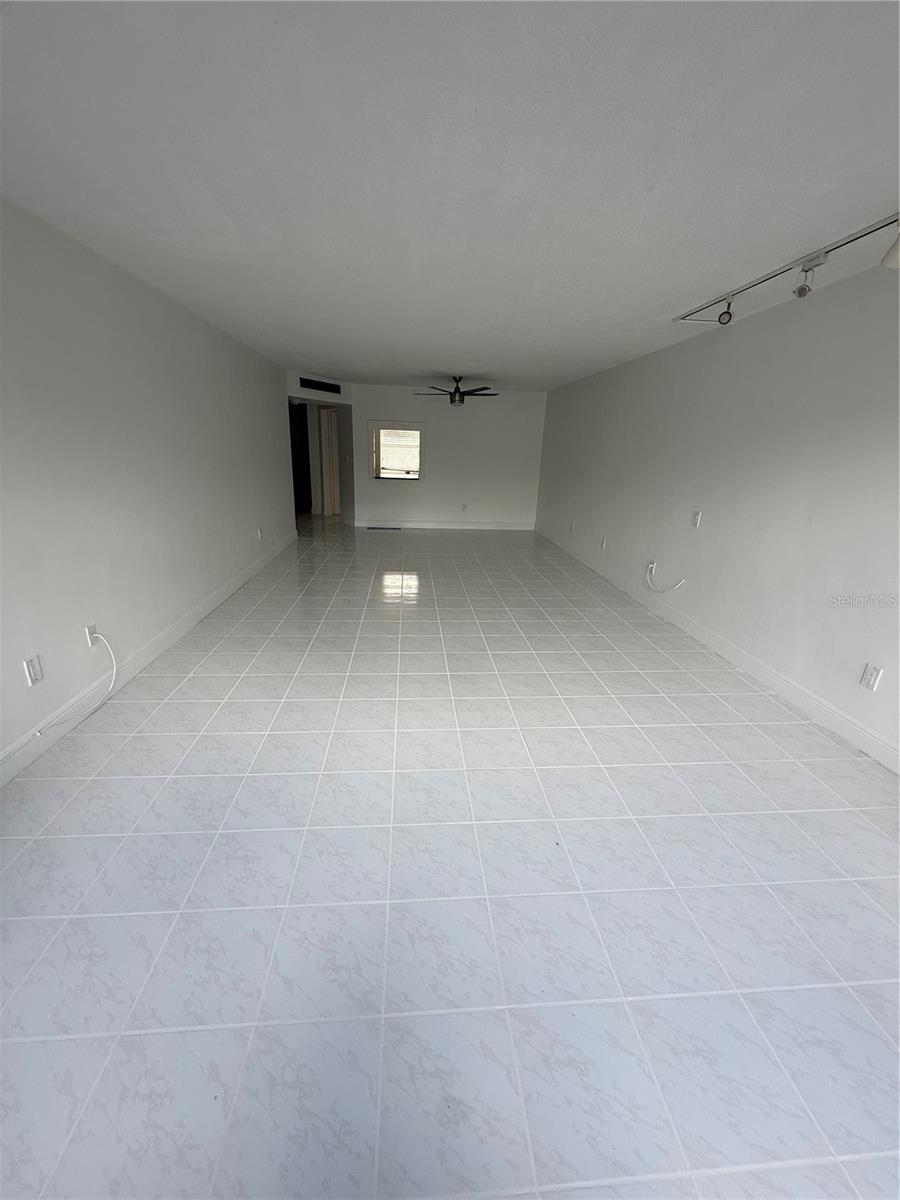 Image 5 of 16 For 1601 191st Street B205