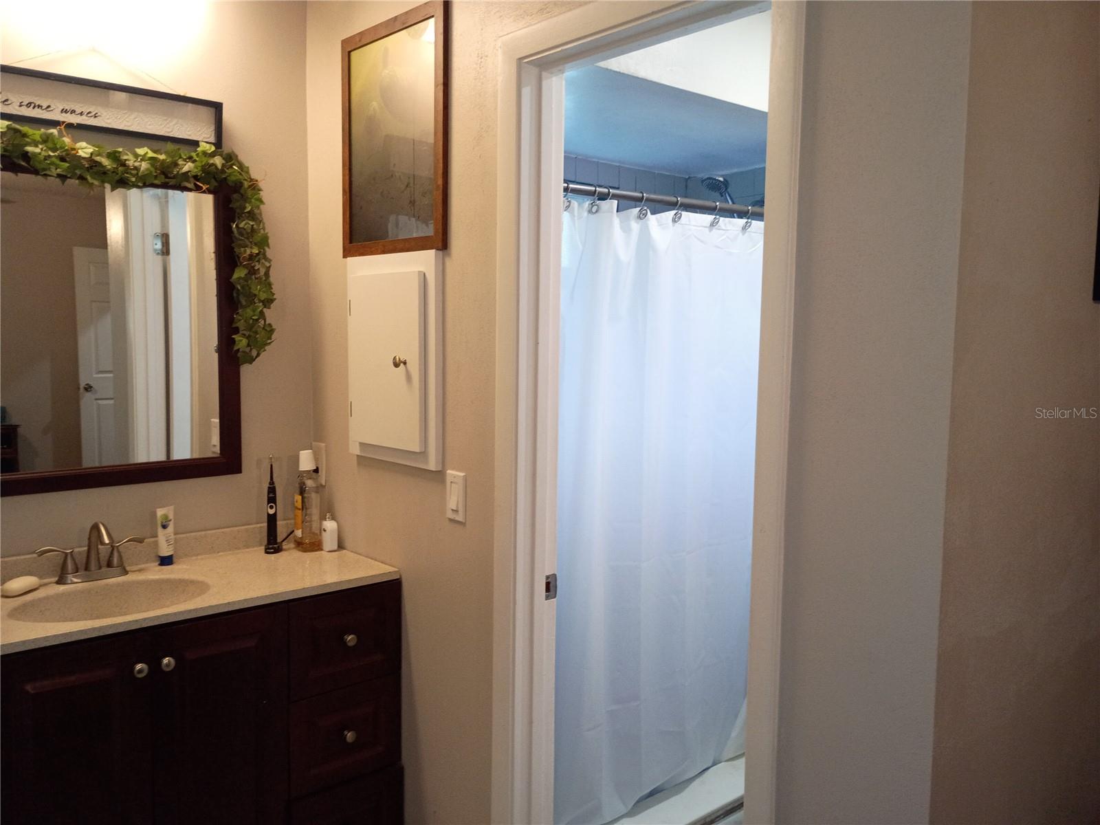 Image 19 of 38 For 262 Clara Vista Street