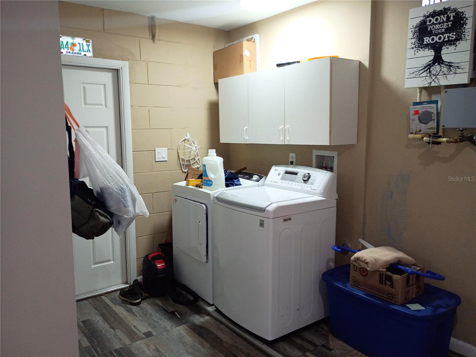 Image 23 of 38 For 262 Clara Vista Street