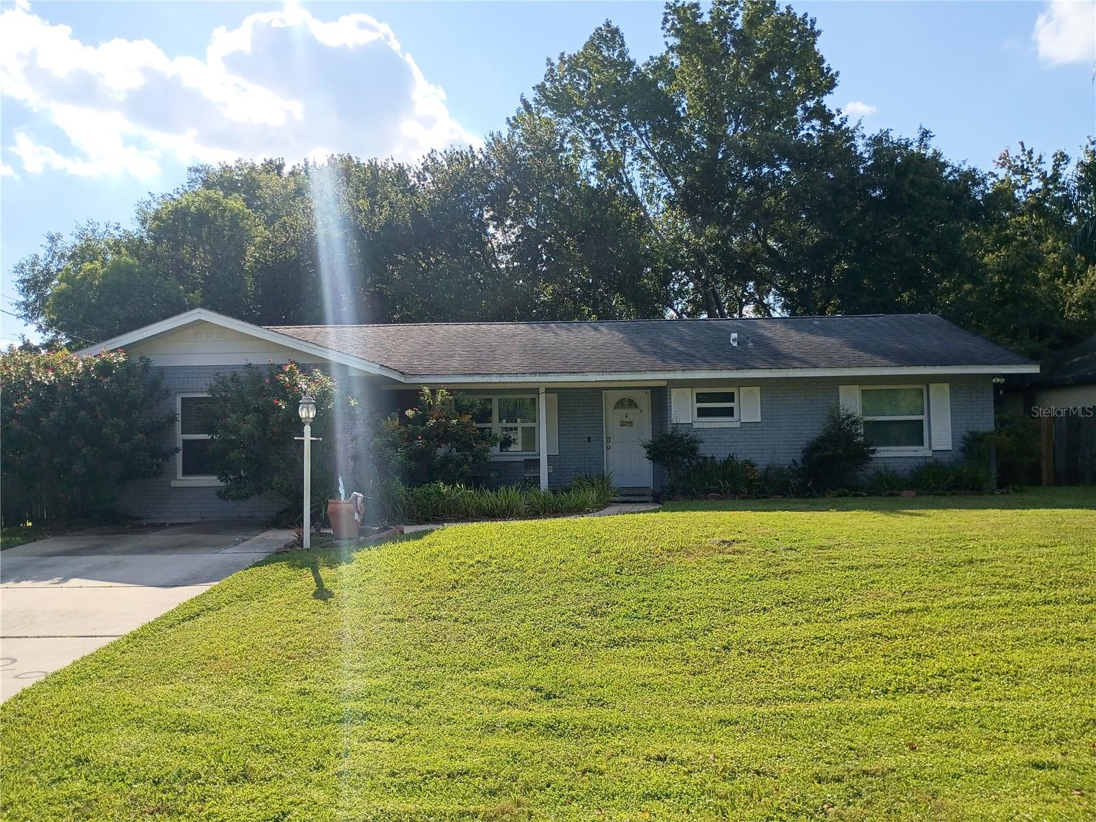 Image 5 of 38 For 262 Clara Vista Street