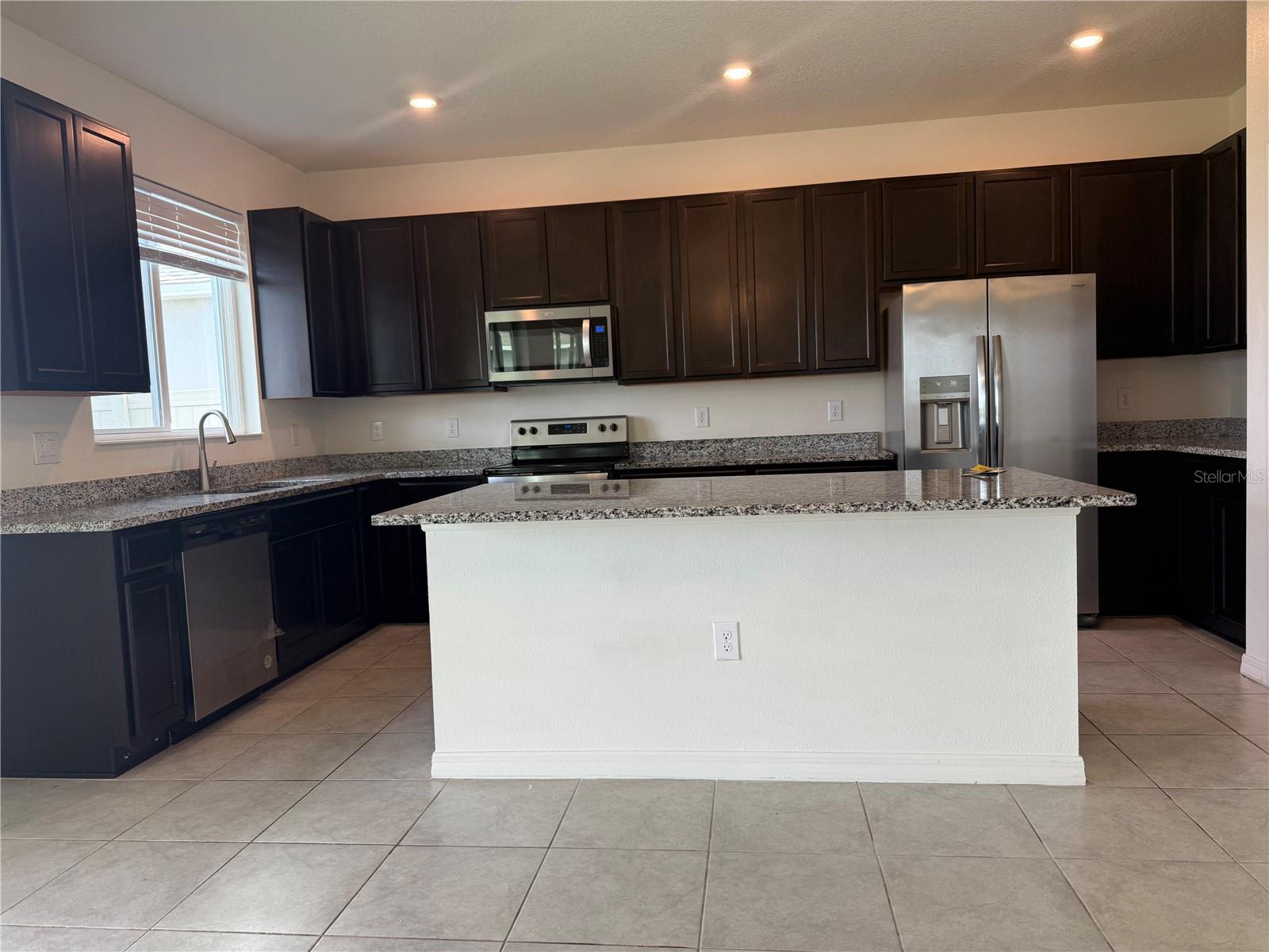 Image 12 of 13 For 911 Alvanley Court