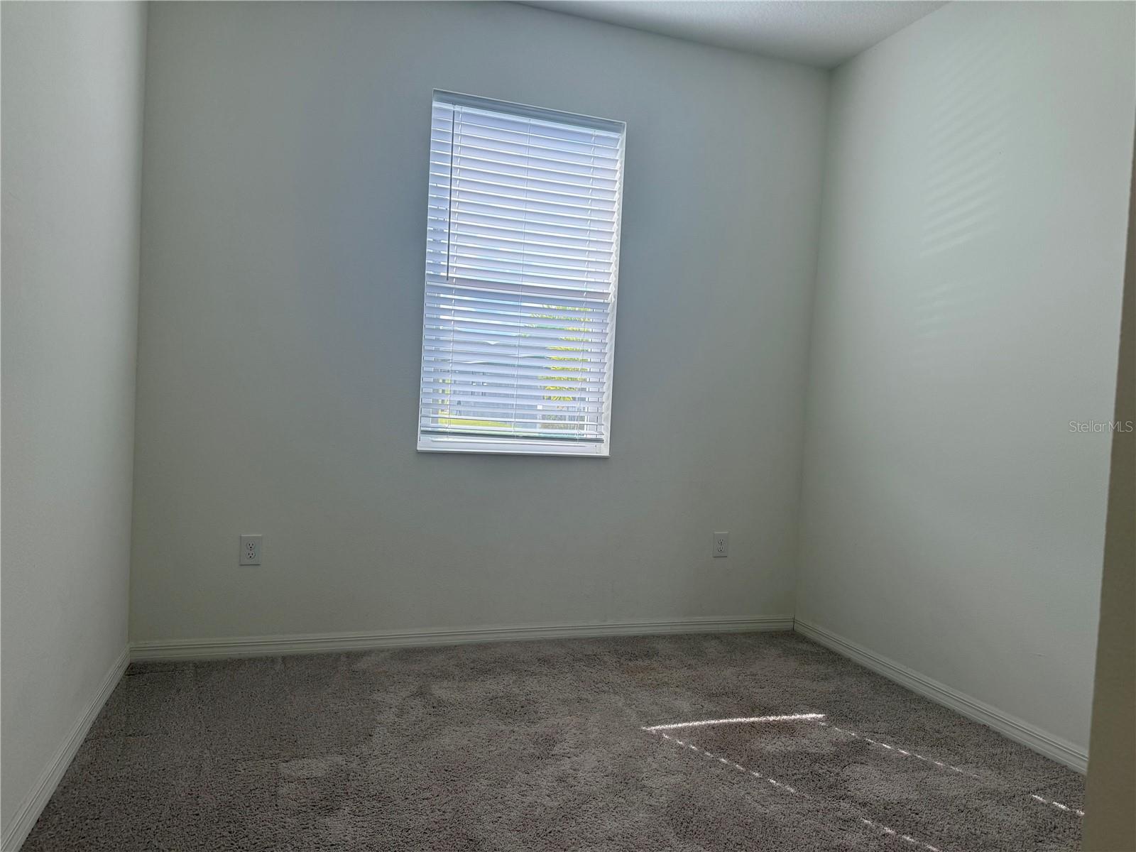 Image 5 of 13 For 911 Alvanley Court