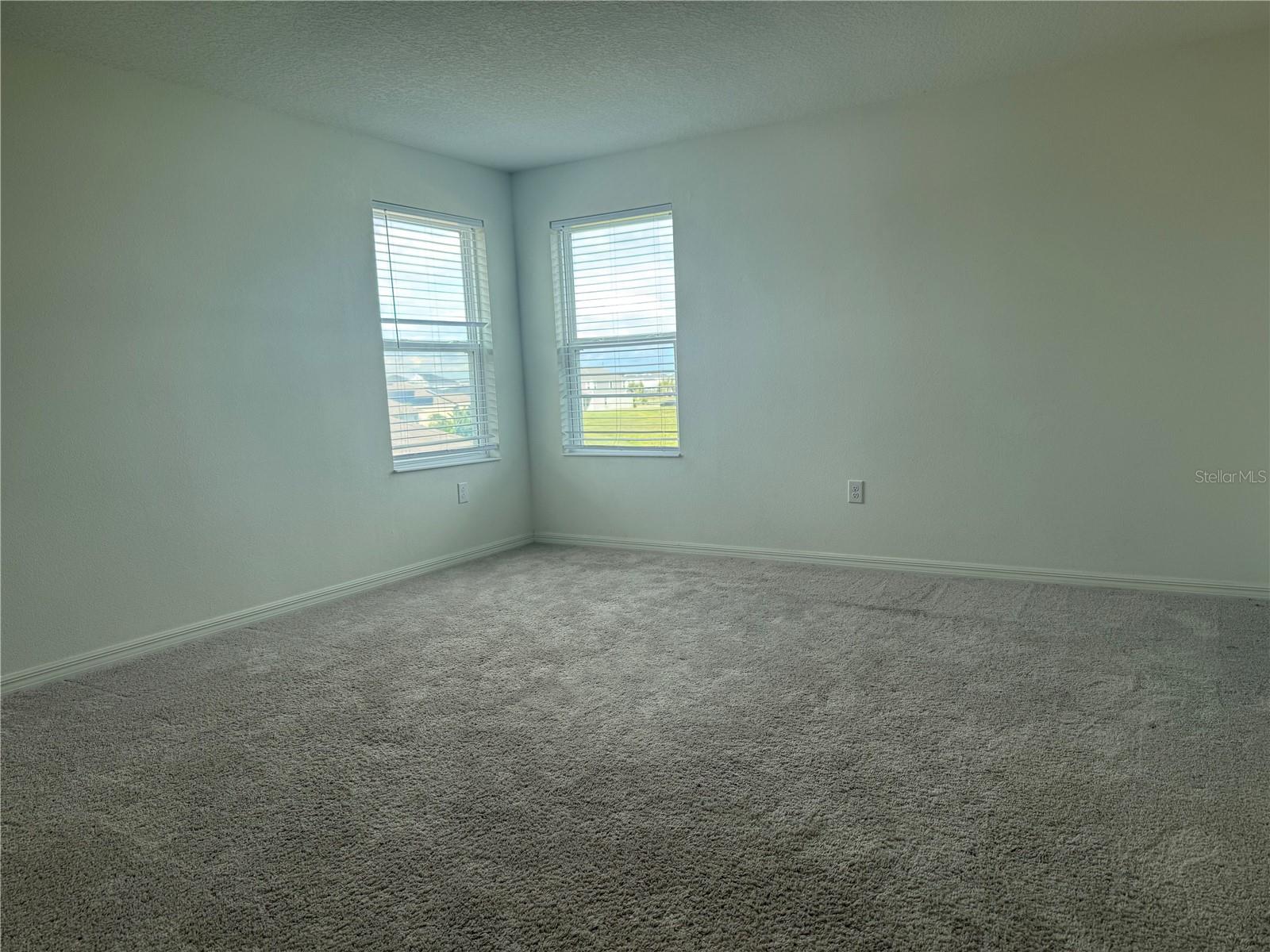 Image 6 of 13 For 911 Alvanley Court