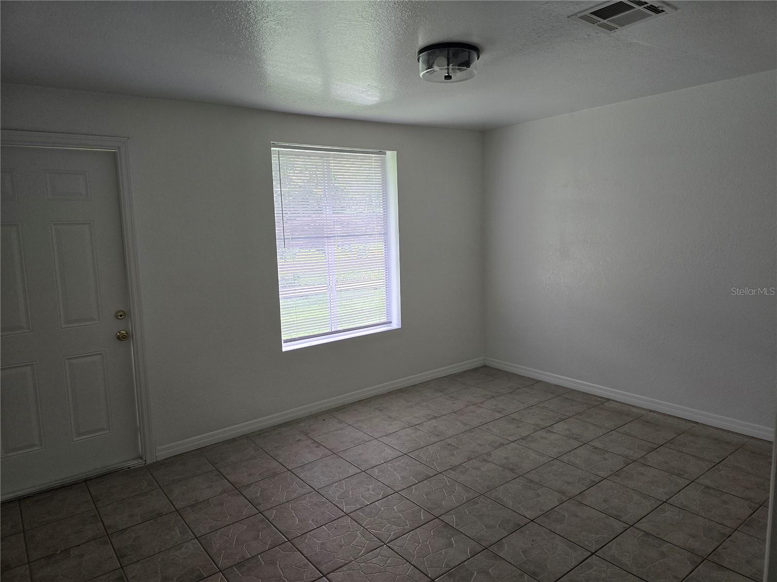 Image 14 of 18 For 773 Birchwood Circle