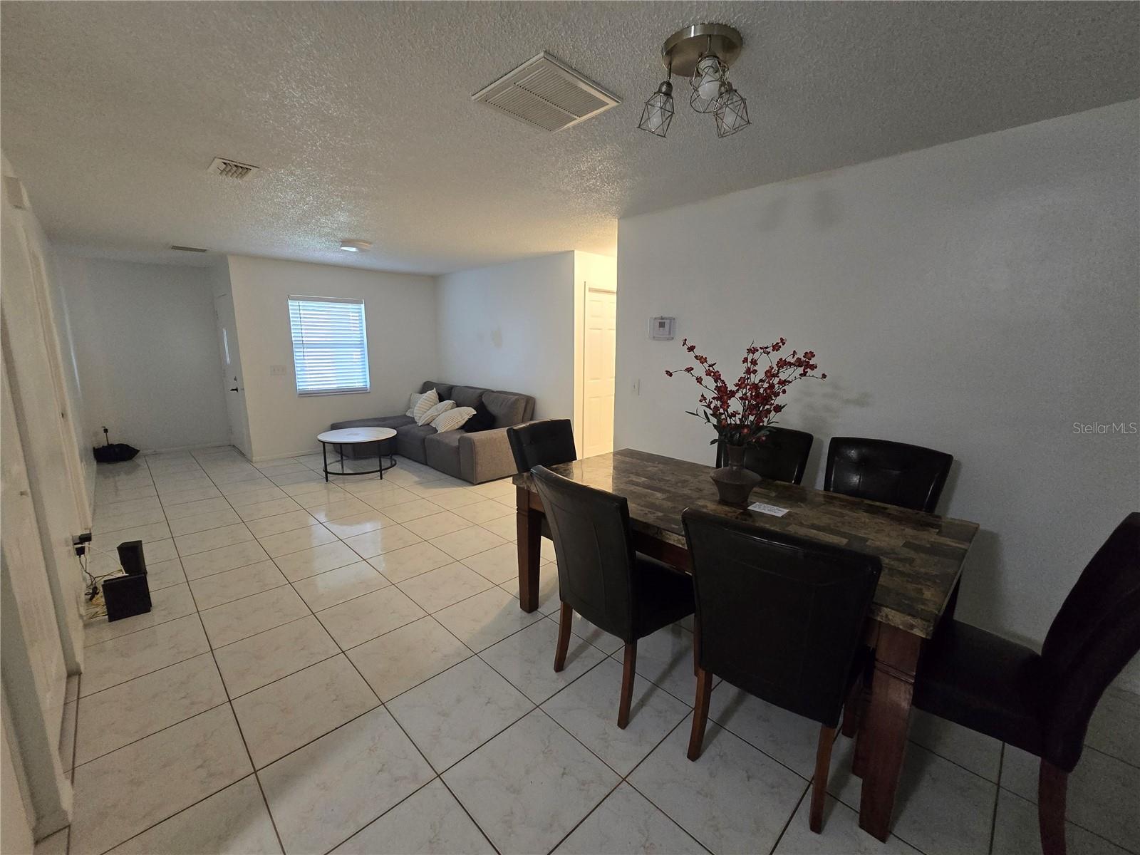 Image 3 of 18 For 773 Birchwood Circle