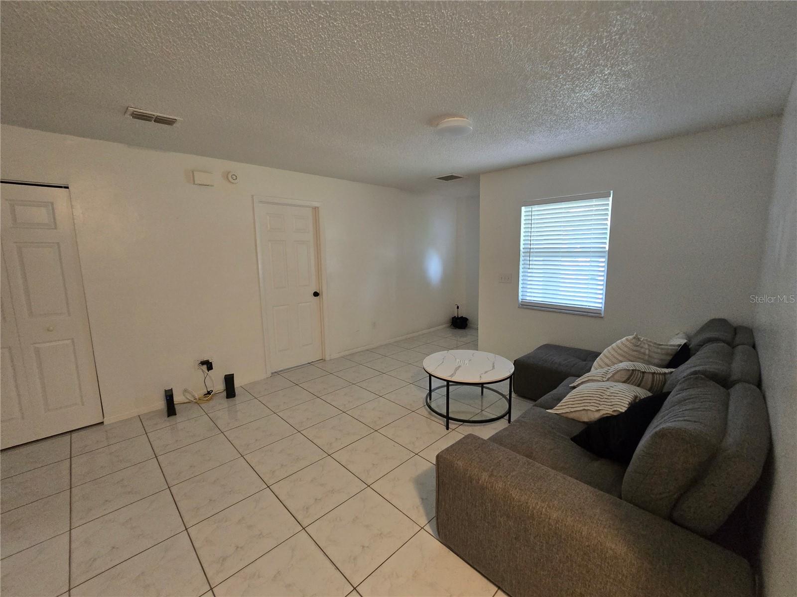 Image 4 of 18 For 773 Birchwood Circle