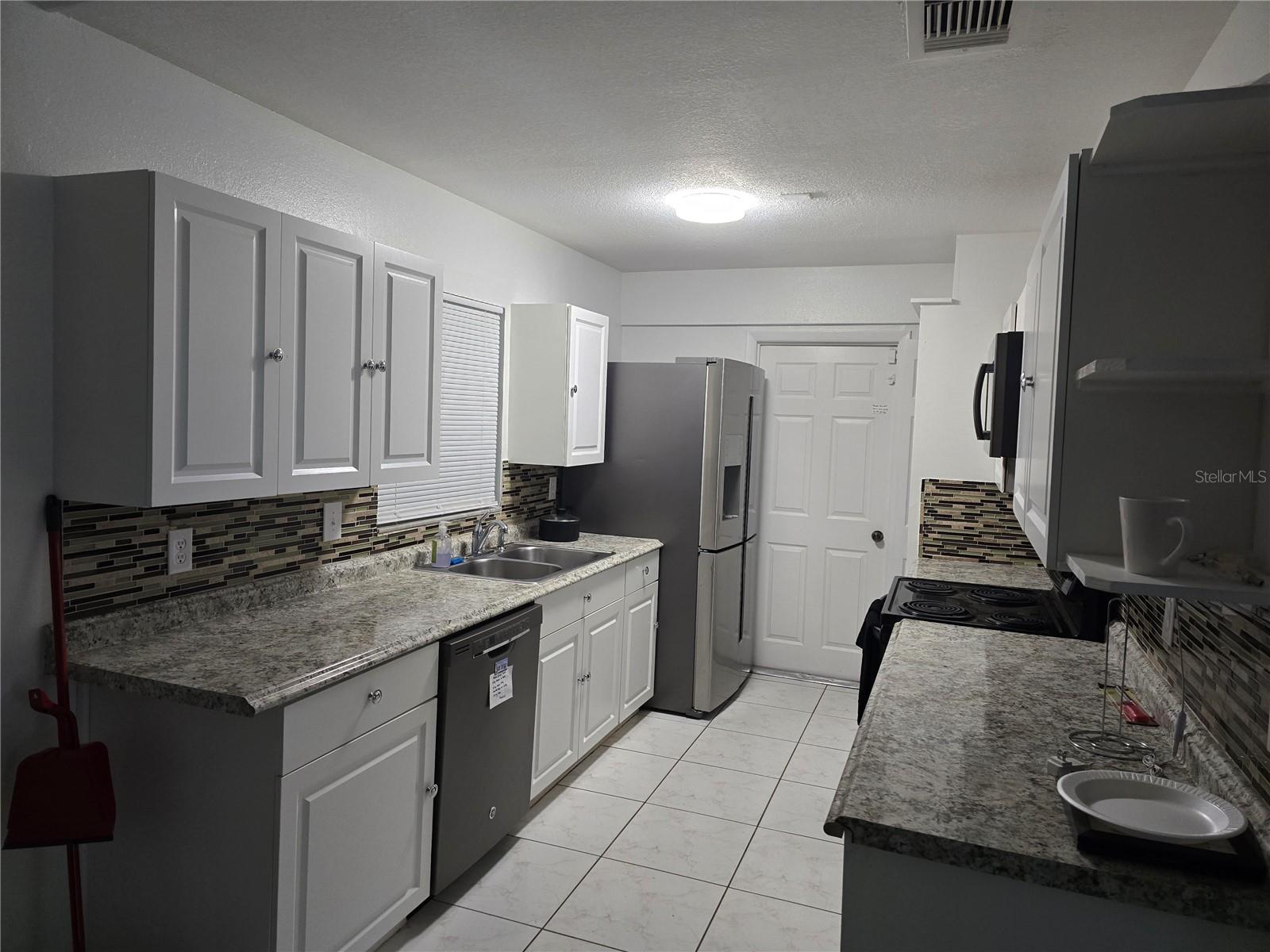 Image 5 of 18 For 773 Birchwood Circle