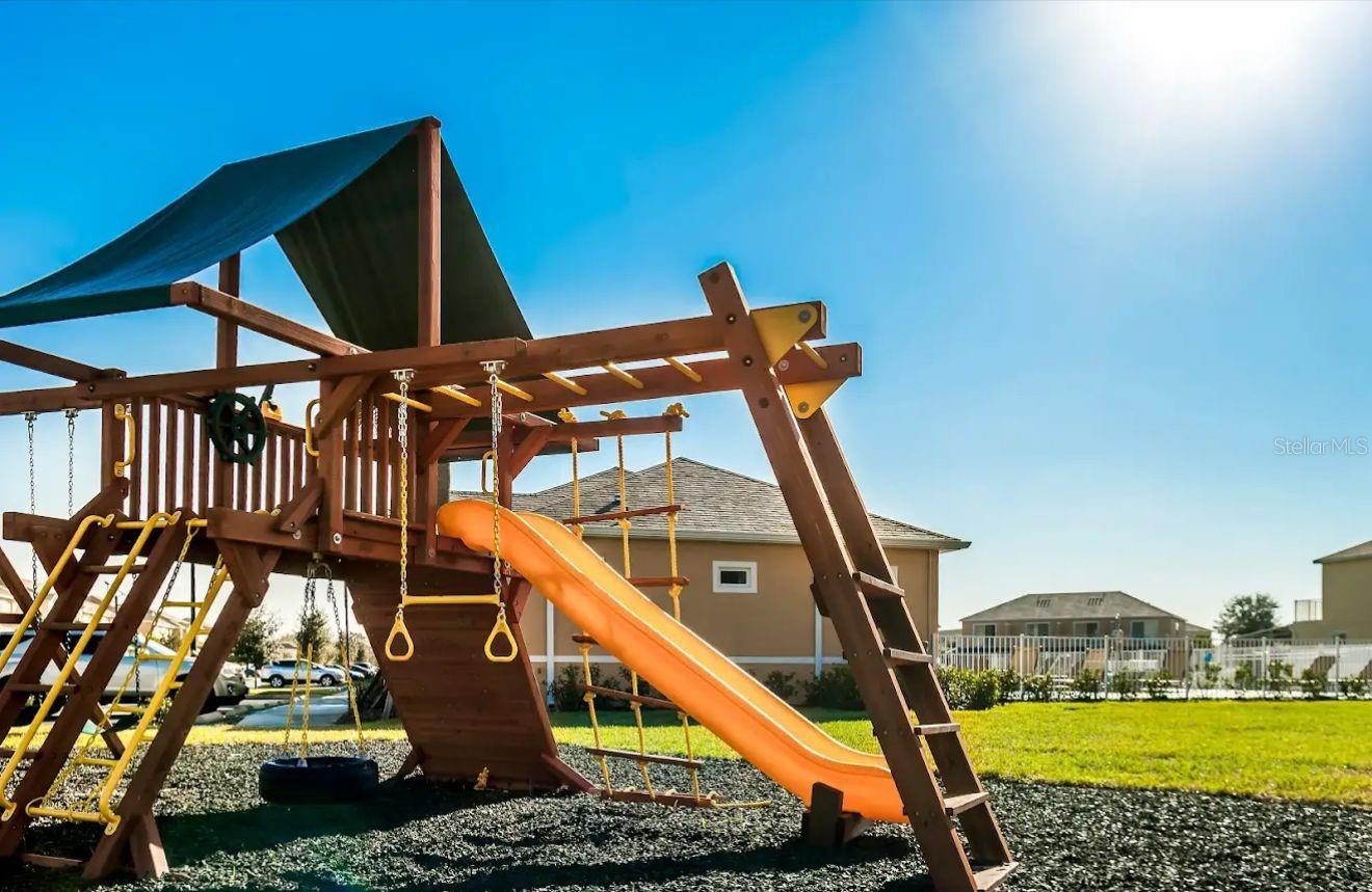 Image 33 of 38 For 17303 Hidden Forest Drive