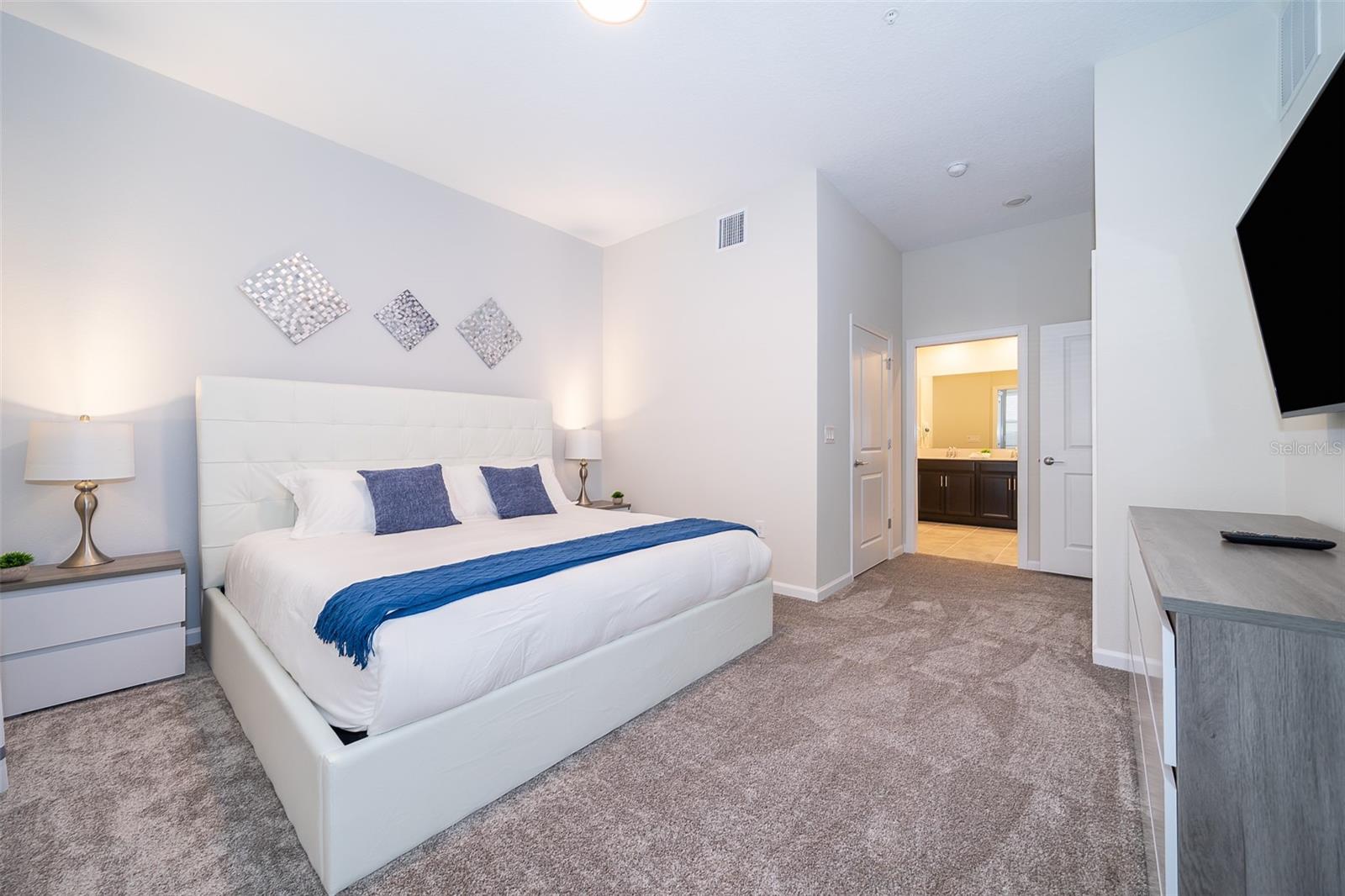 Image 4 of 29 For 1135 Challenge Drive 1135